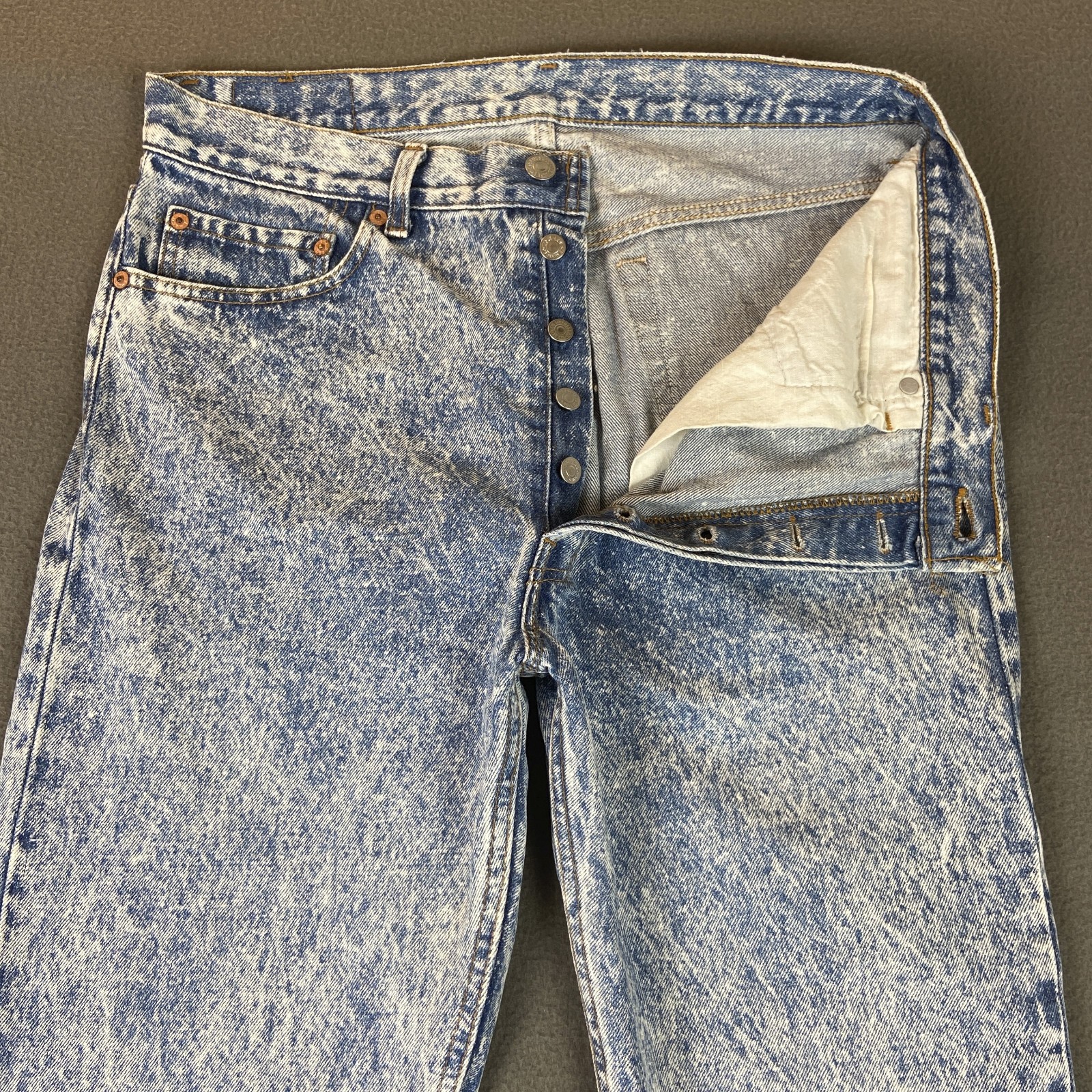 Vintage Levis 501 Jeans Mens 34x32* Blue Acid Wash 90s USA Button Fly Grunge
