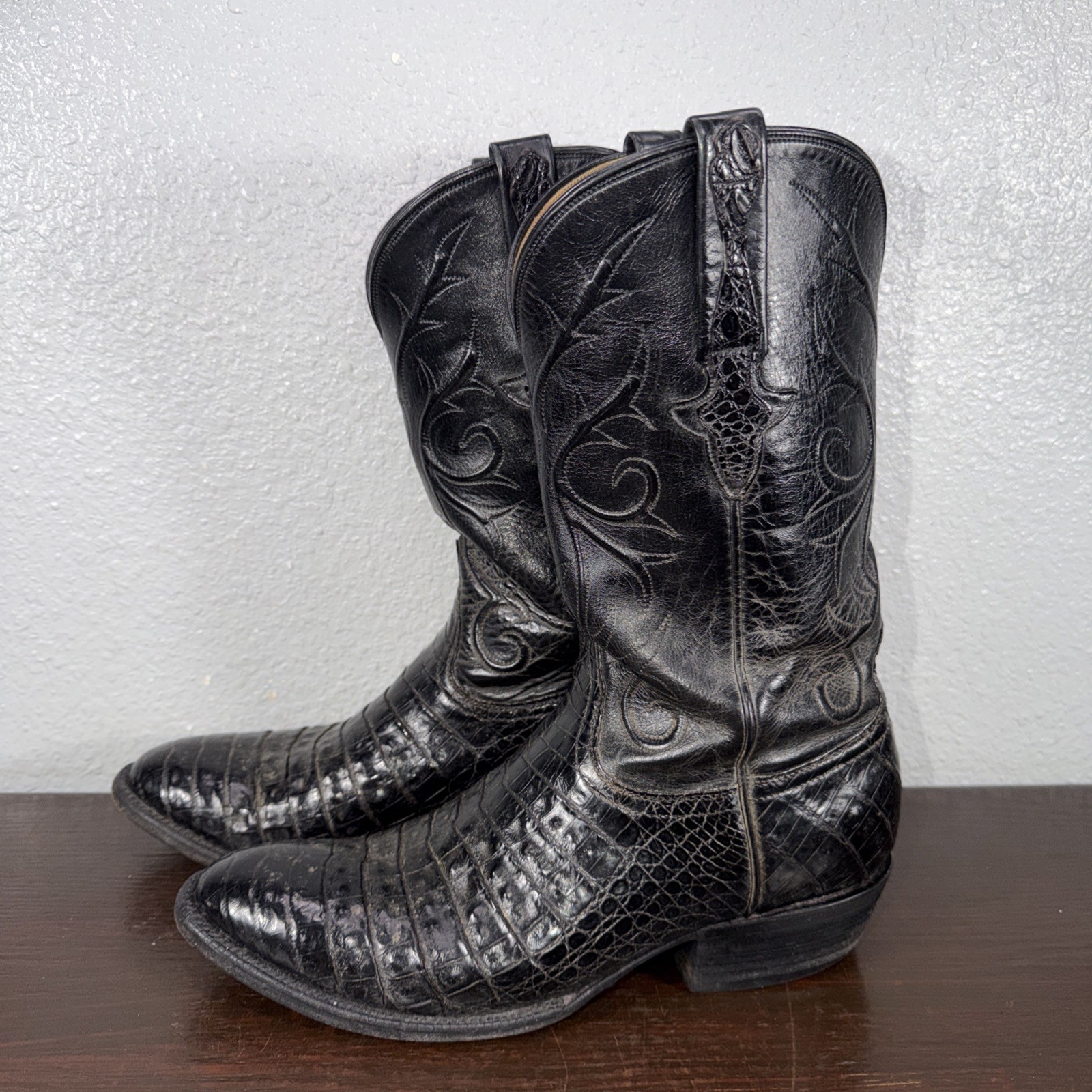 Lucchese Classics Cowboy Western Boots Handmade Black Caiman Belly 9.5 D EUC