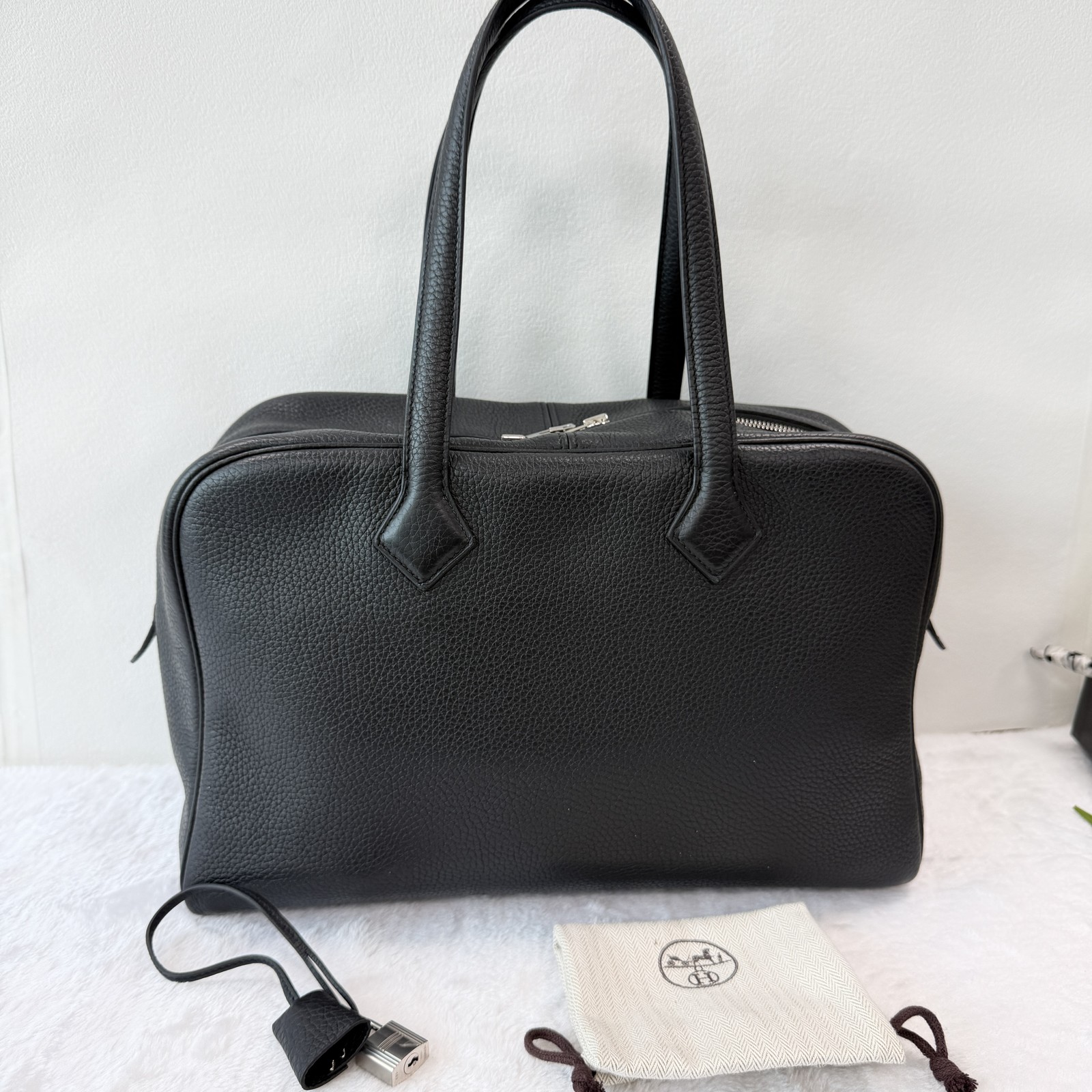 Authentic Hermès Victoria 35 Bag Black Leather Trendy handbag 100% eBay AG-