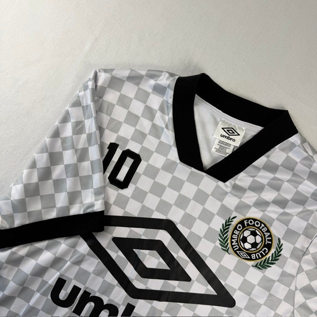 Umbro Men\'s Size L Grey&White Checkered Soccer Jersey | Embroidered | #10