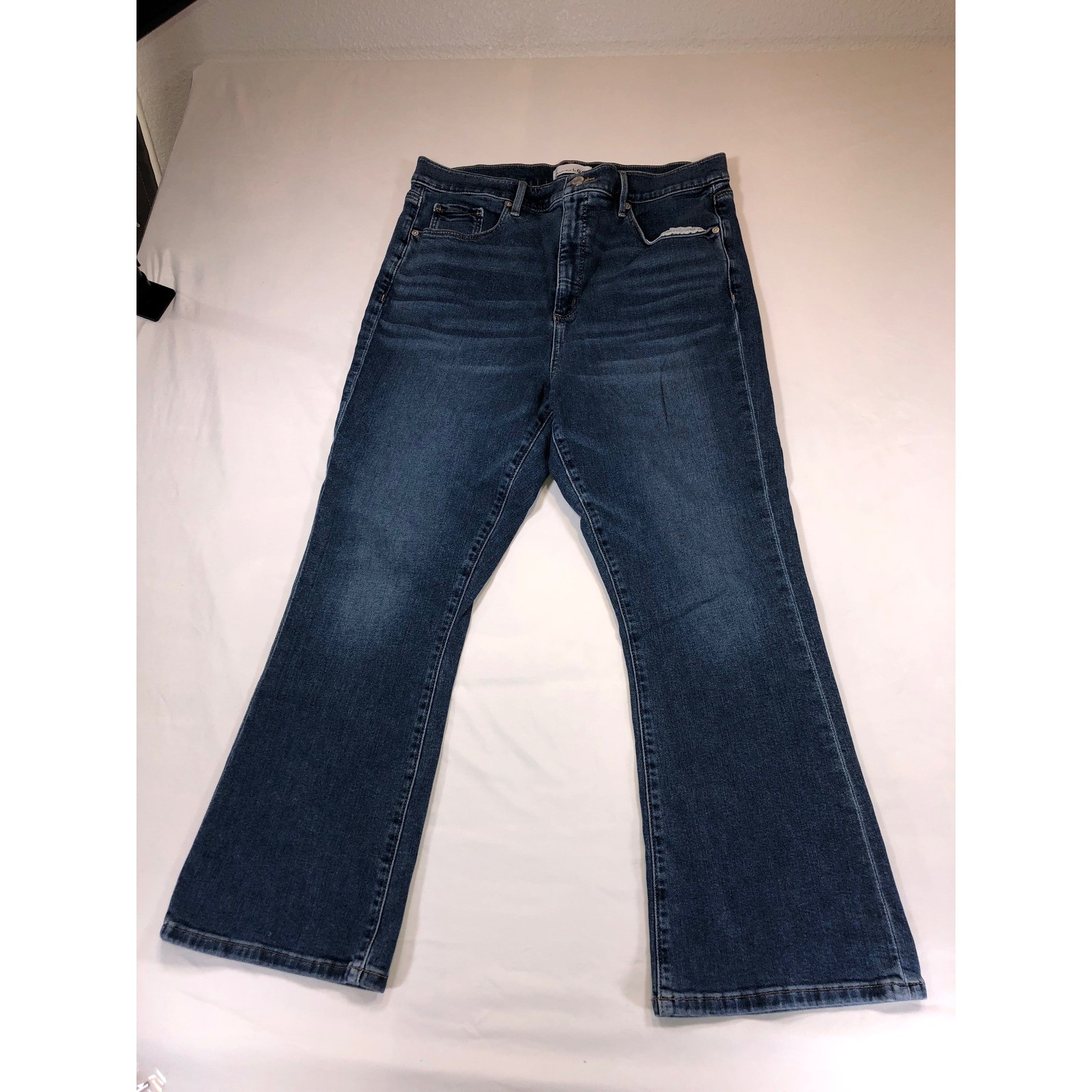 LOFT The Kick Crop Jeans Dark Wash High Rise Flare Blue Denim Size 32 14
