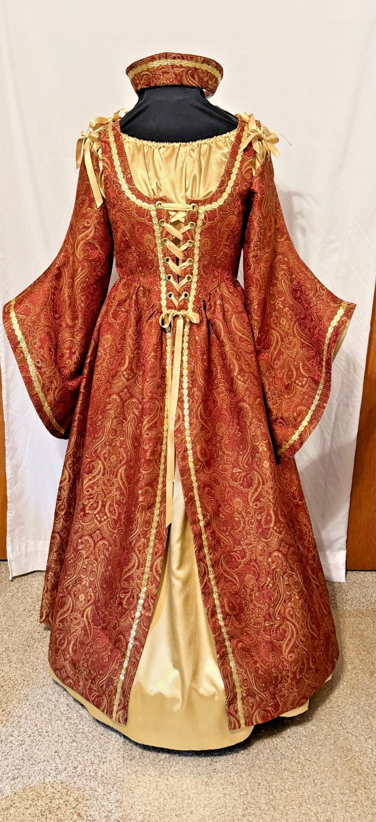 Tudor Medieval Renaissance Costume - Brocade, Satin Boleyn-Elizabethan Gown-Md