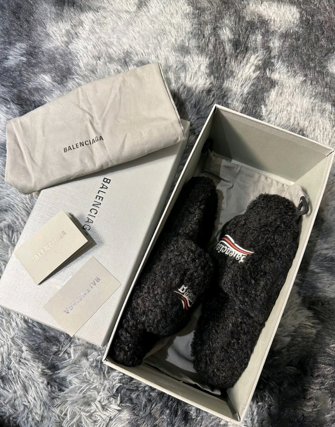 Balenciaga Men's Black Faux Fur Slide Slippers Slip-On Open Toe (US 7 - 13)