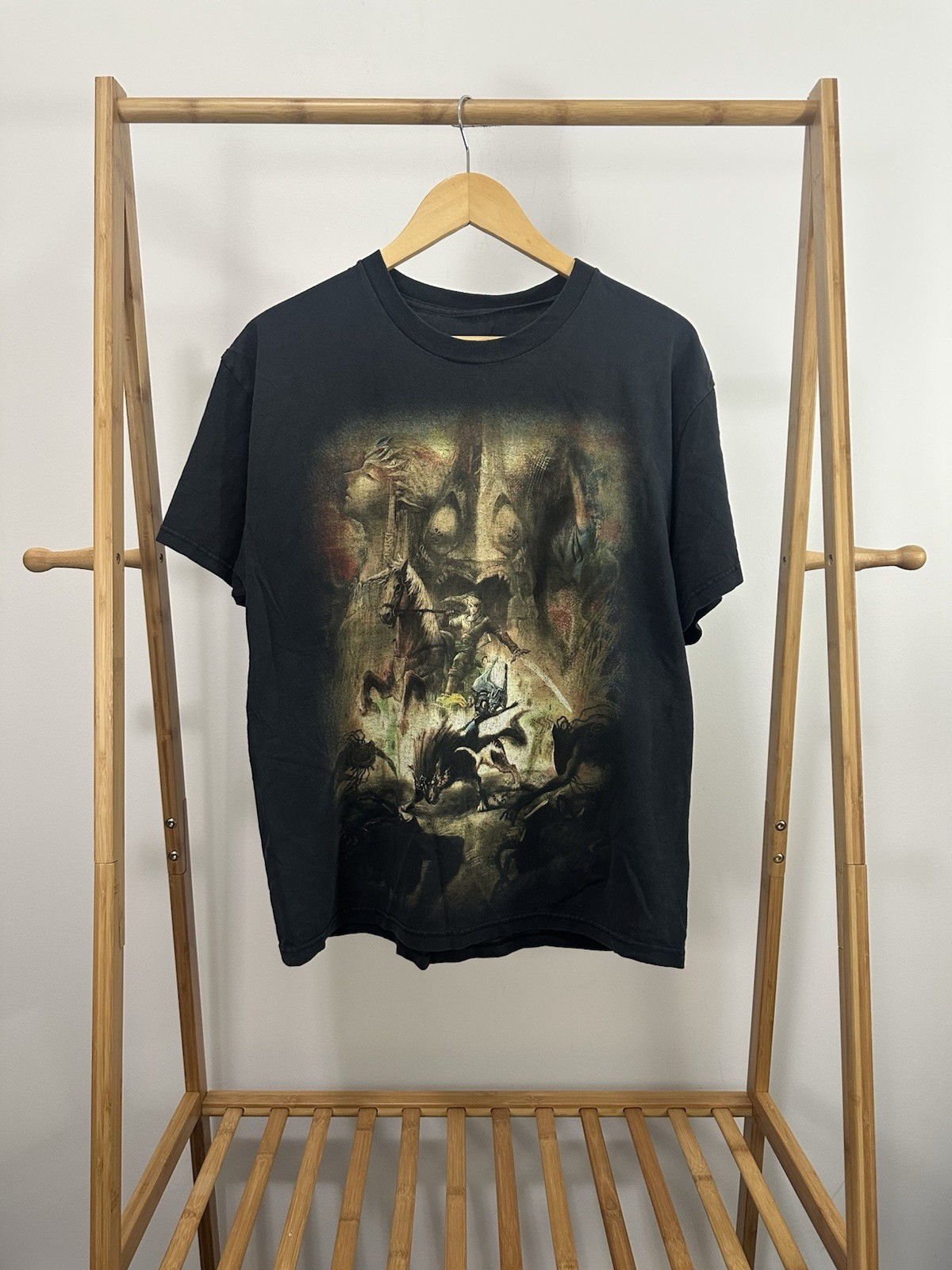 Nintendo Legend of Zelda Twilight Princess Faded Worn Game Art T-Shirt Size L