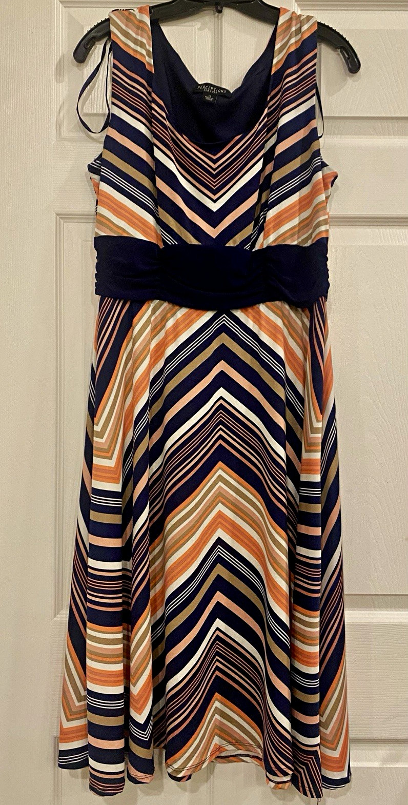 Perceptions Sleeveless Size 14 Chevron Scoop Neck A-Line Midi Dress Geometric 