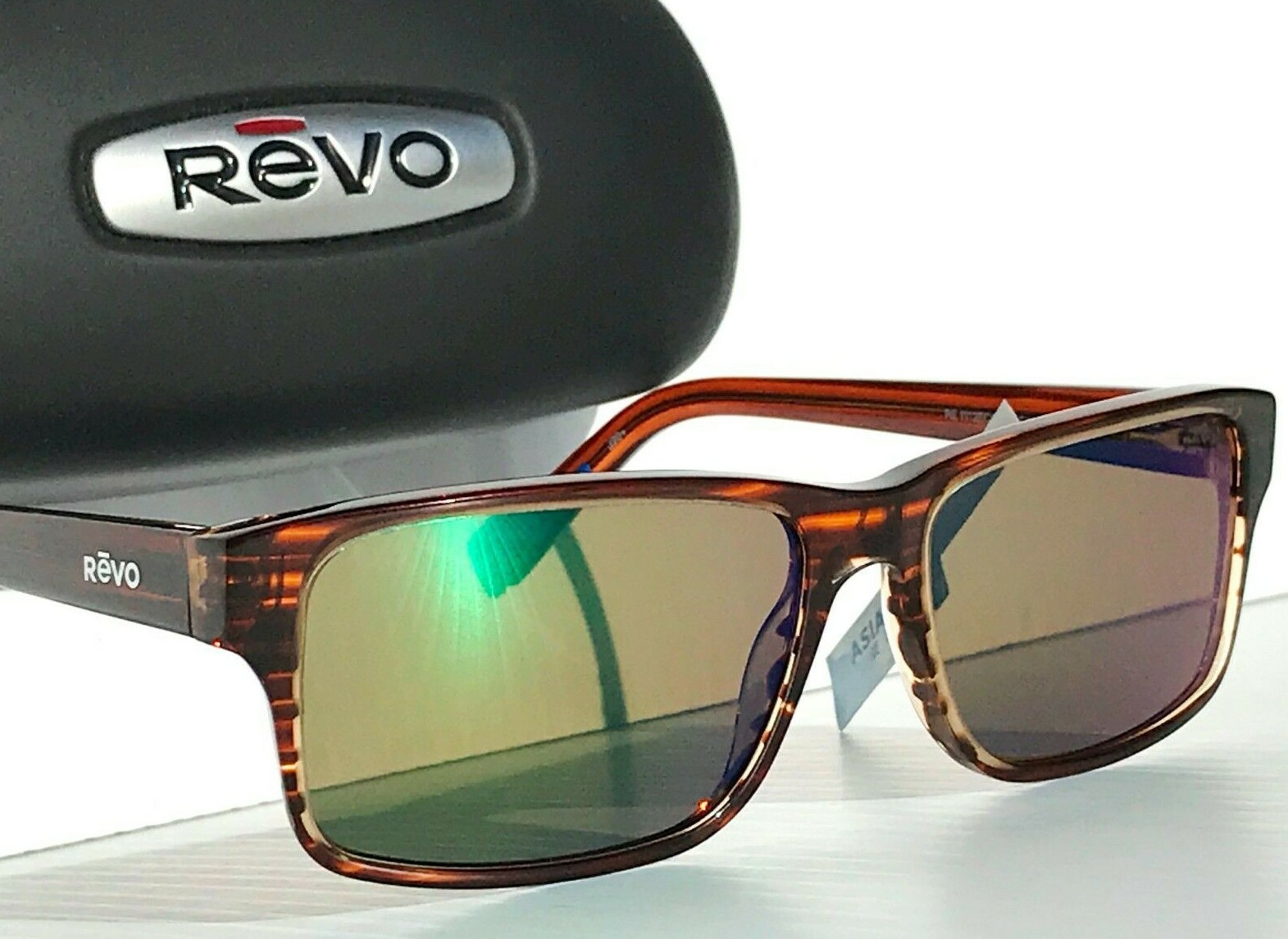 NEW Revo FINLEY Brown Horn Shiny POLARIZED Green ECO Sunglass 1112 12 GN