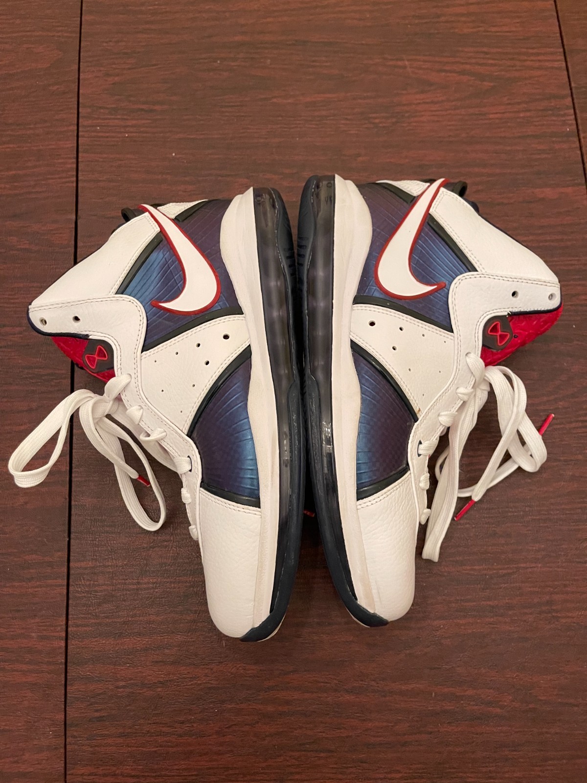 Nike Lebron 8 Veterans Day; 417098-100; Size 10 Color: WHITE/WHITE-MIDNIGHT NAVY