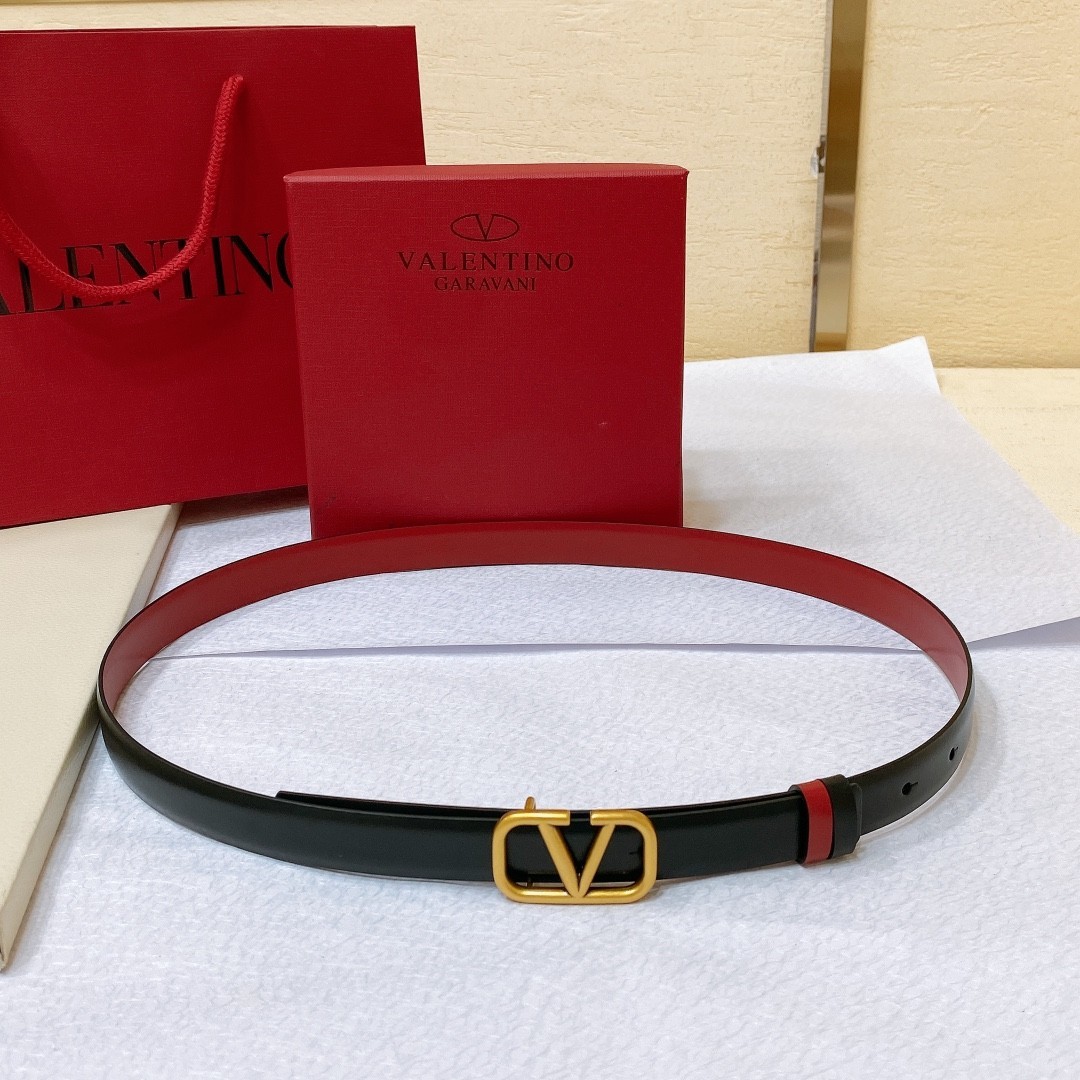 VALENTINO GARAVANI Women\'s Black Red Reversible Leather Belt Gold VLogo Buckle