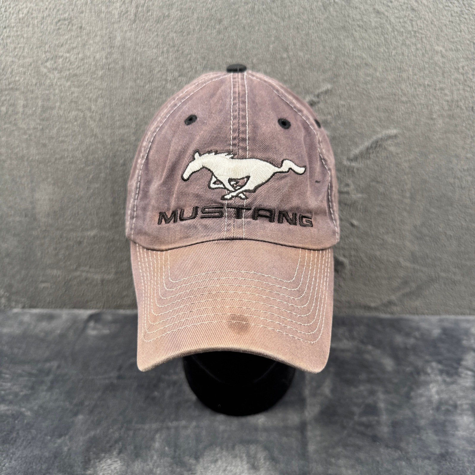 TRUE VINTAGE Ford Mustang Hat Mens OSFA Embroidered Logo Strapback Since 1964