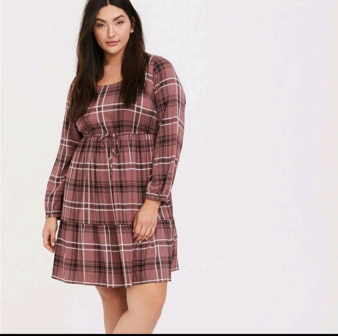 🆕Torrid Mini Challis Skater Dress, Size 2, plaid fit N flair