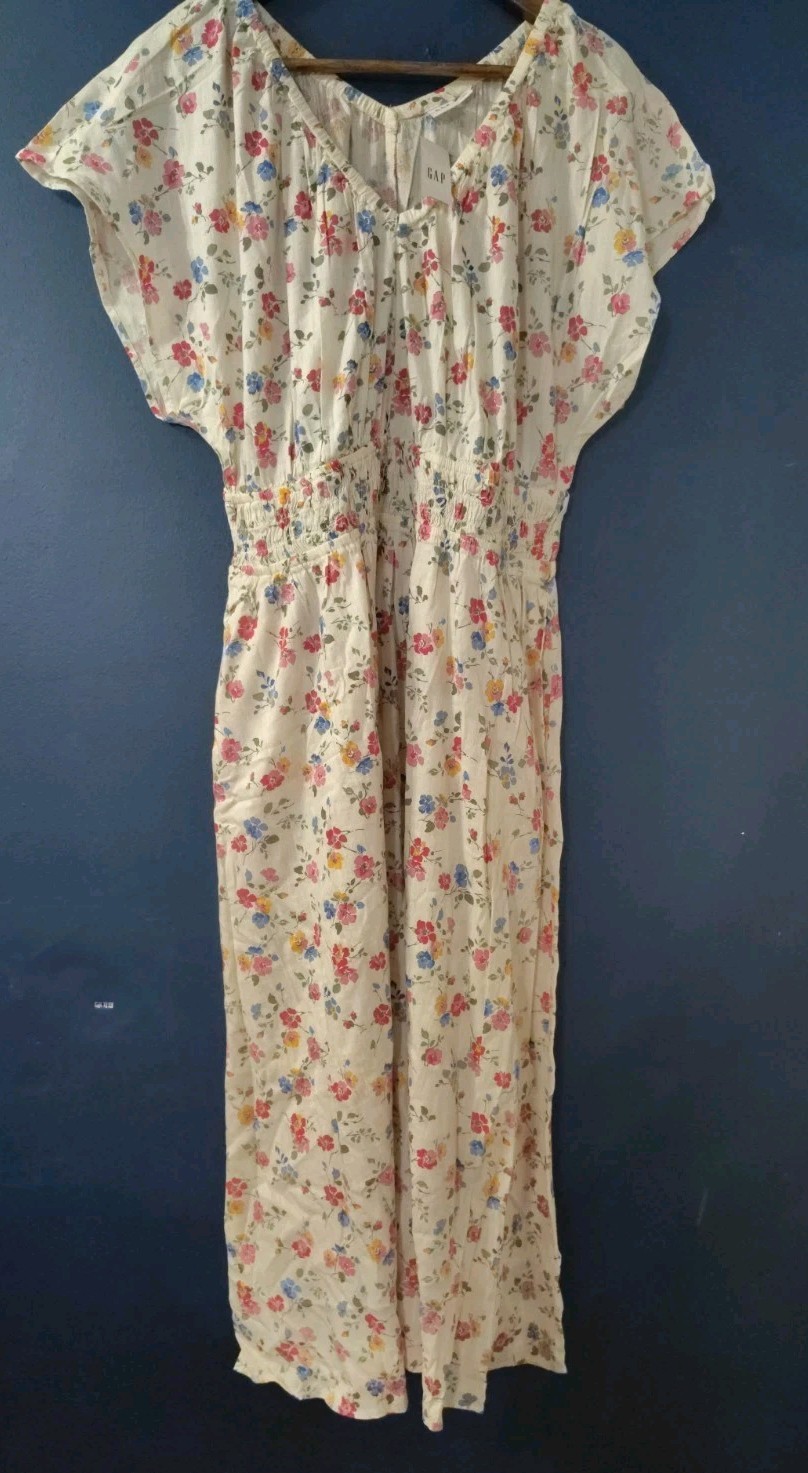 NWT Gap Smocked  Maxi Dress Floral, Resort Summer Vacation Size Large