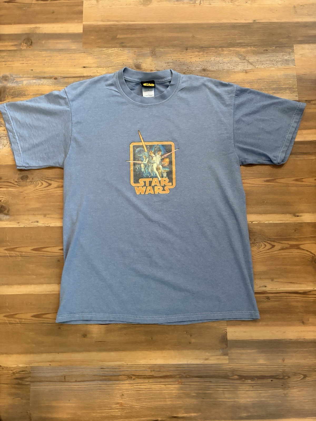 Vintage 2000’s Star Wars Episode IV: A New Hope Shirt (Size Large)