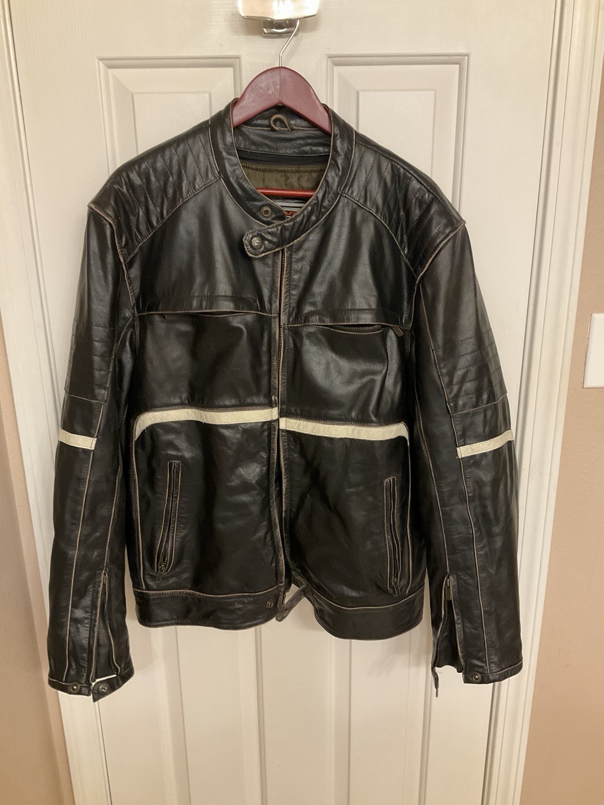 Men’s River Road Cafe Racer Buffalo Leather Jacket With Removable Liner
