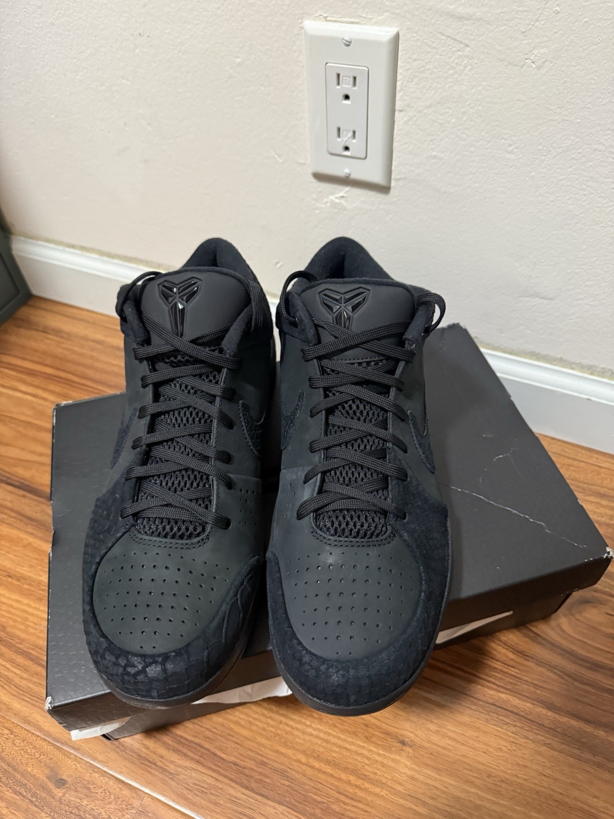 Size 11.5 - Nike Zoom Kobe 4 Protro Gift of Mamba
