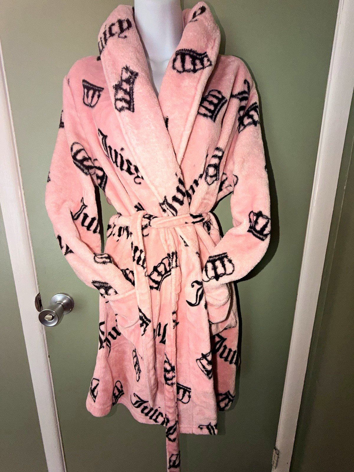 Juicy Couture Women’s Pink Plush Fleece Belted Robe Crown Logo L/XL