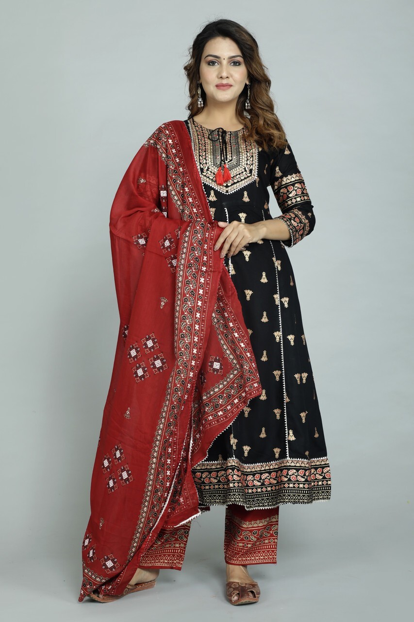 Women Viscose Rayon Kurta Pant Dupatta Set
