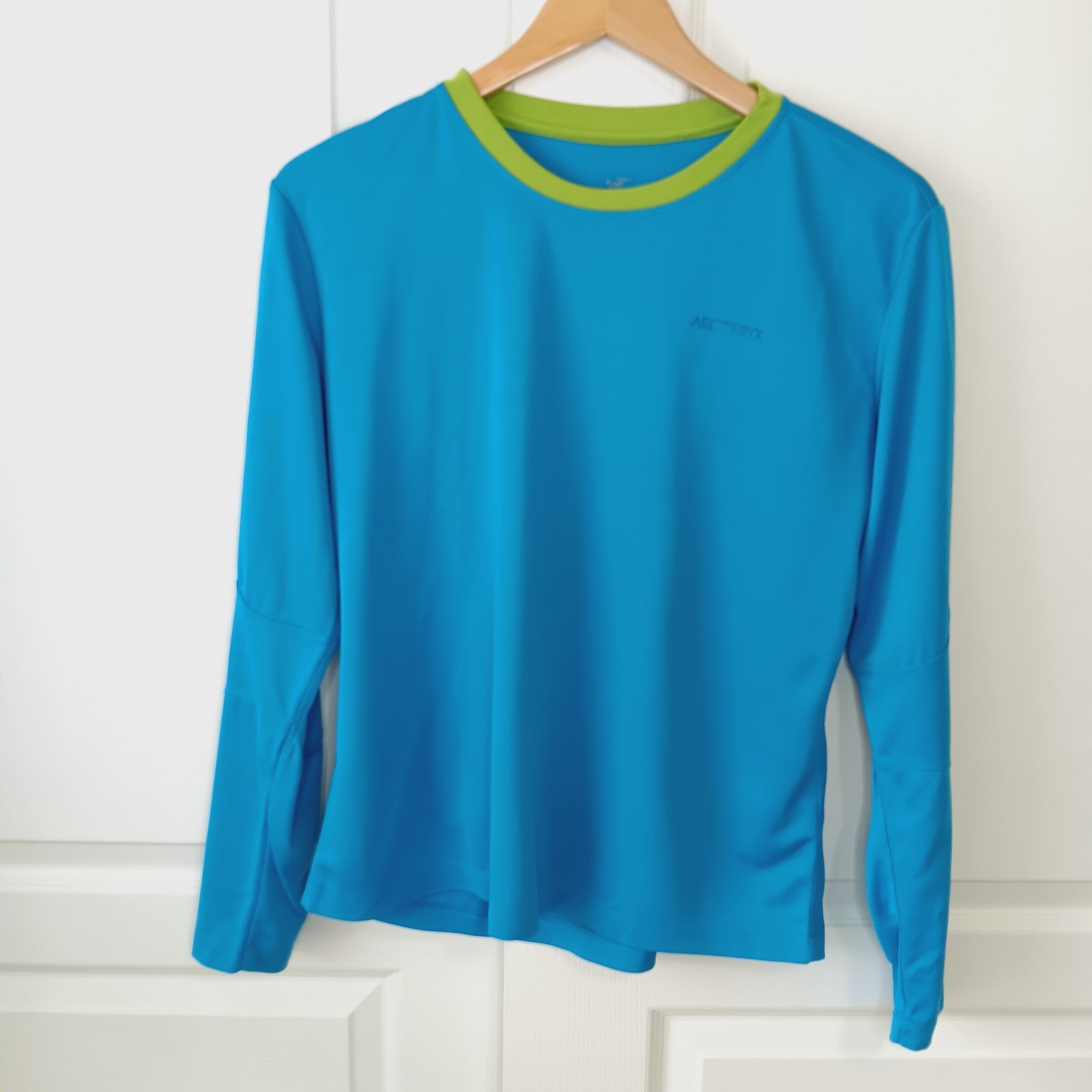 Arc\'teryx Women\'s Blue/Green Traverse Cairn Crew Neck LS Tee Size L (40\