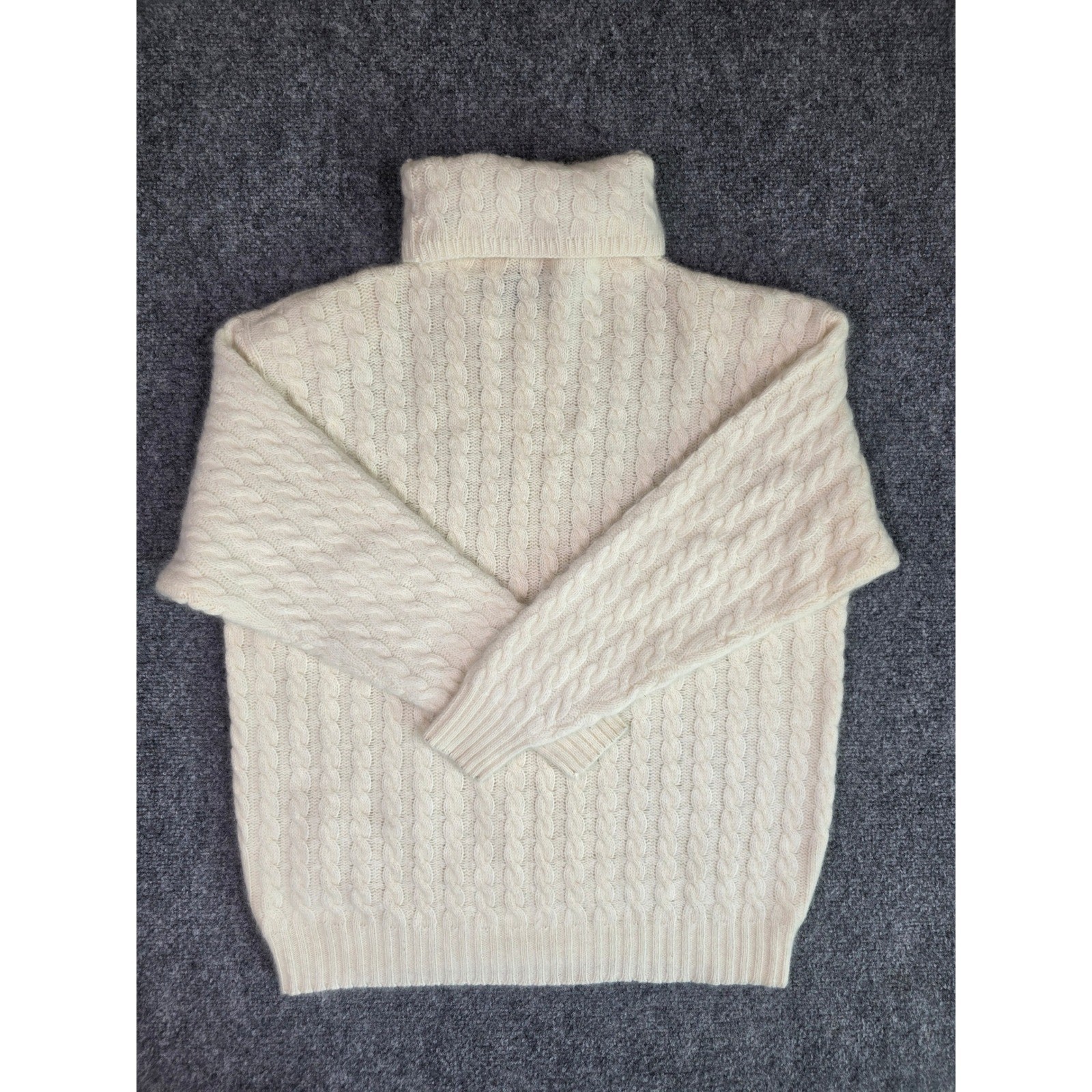 Vtg 90s Classiques Entier Angora Lambswool Cable Turtleneck Sweater Womens M