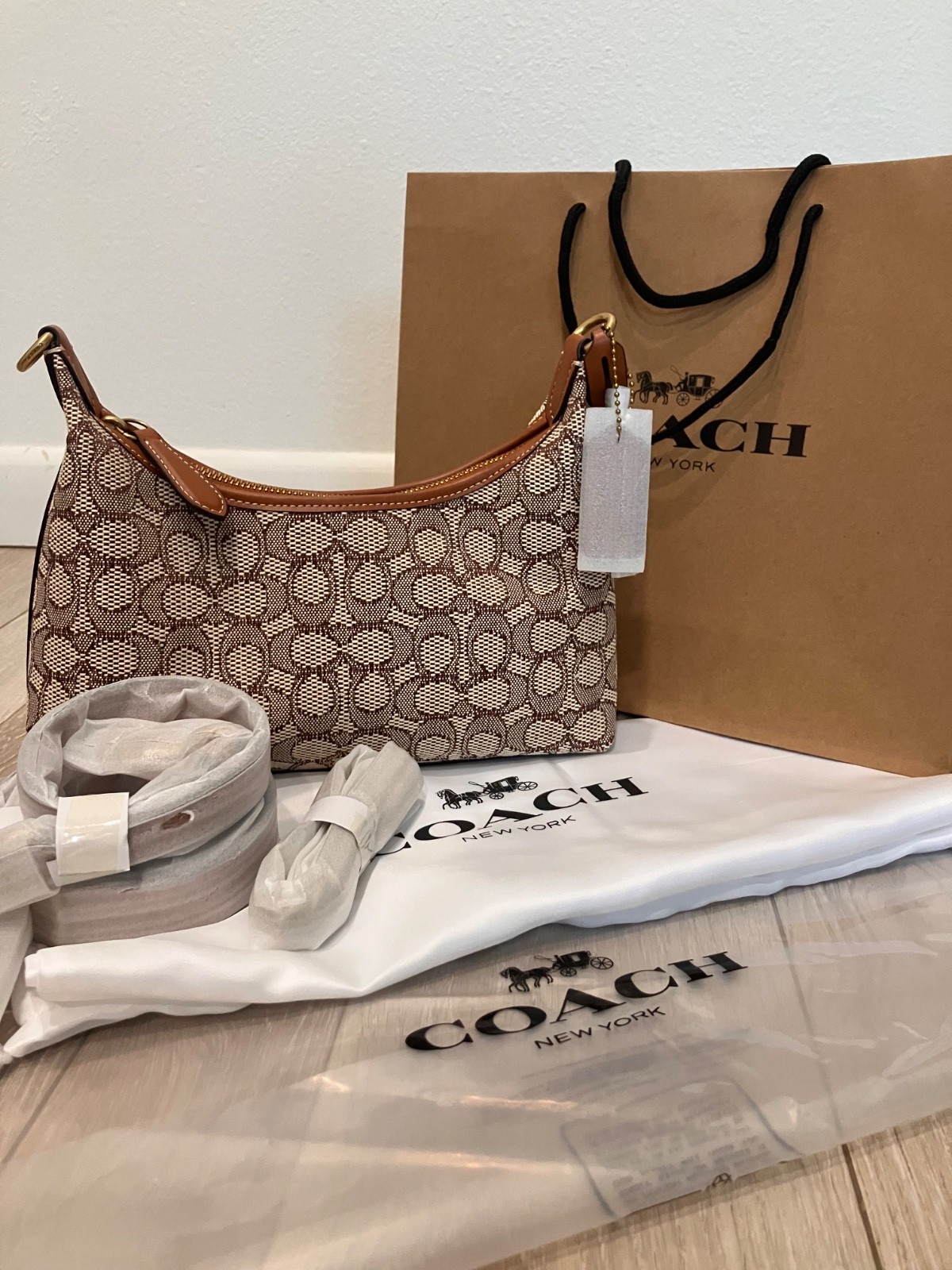 NWOT COACH CY830 Juliet Shoulder Bag 25 In Signature Textile Jacquard