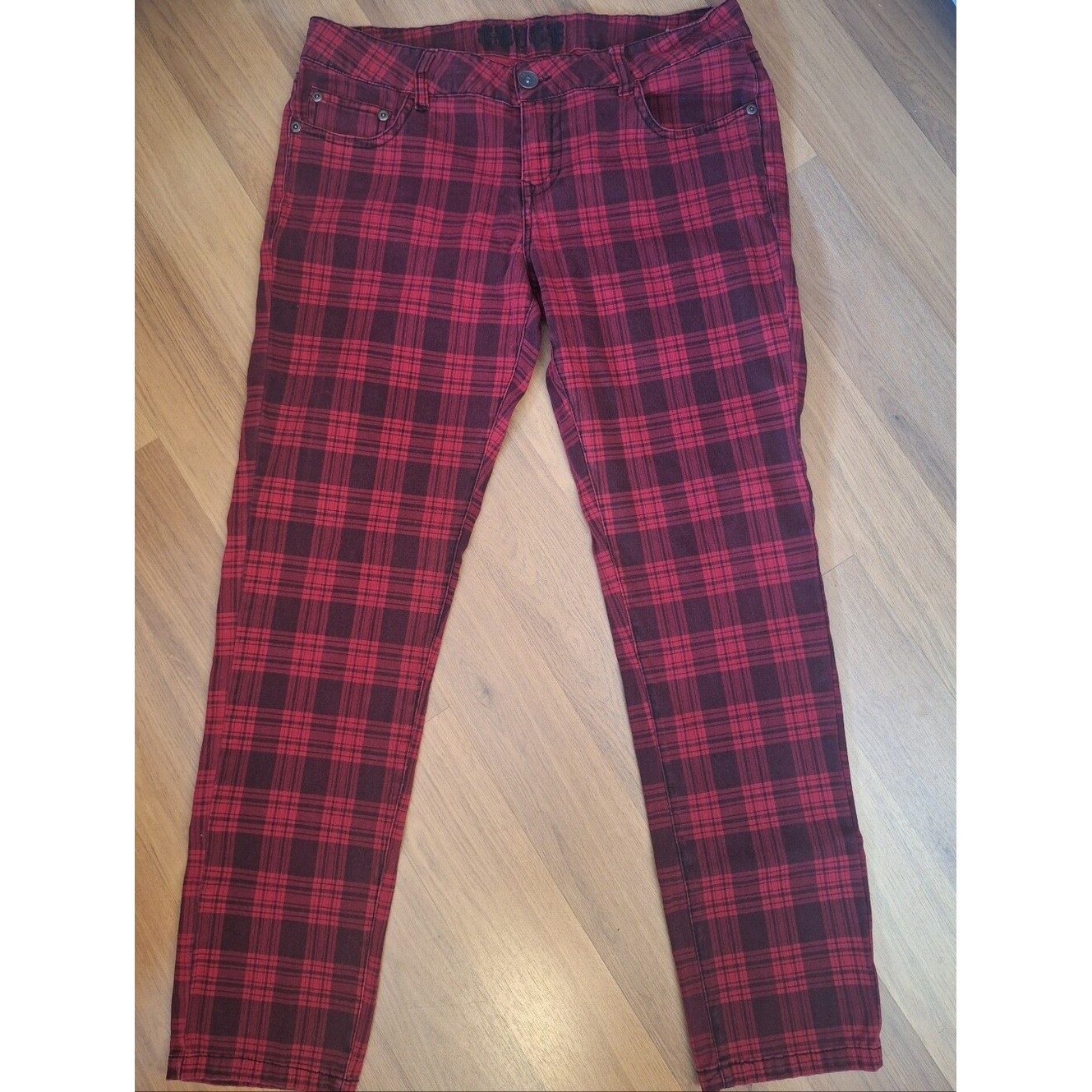 TRUCE Womens Red Black Plaid Jeans Size 15 Punk Goth 90s Grunge Slim Fit Pants