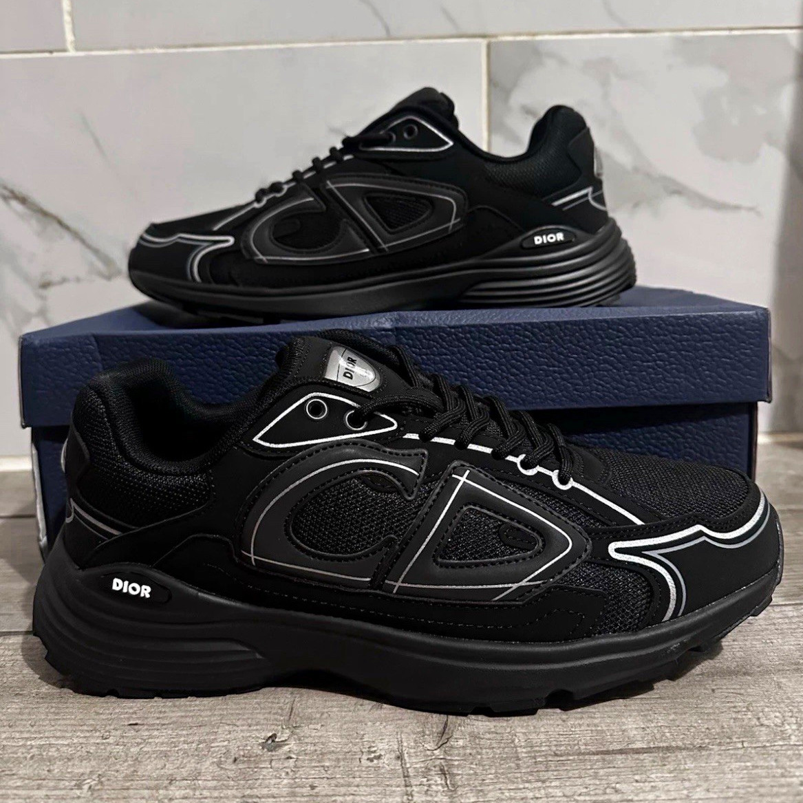 Dior B30 Men’s Low Top Lace-Up Sneakers Black Mesh US 11 New with Box