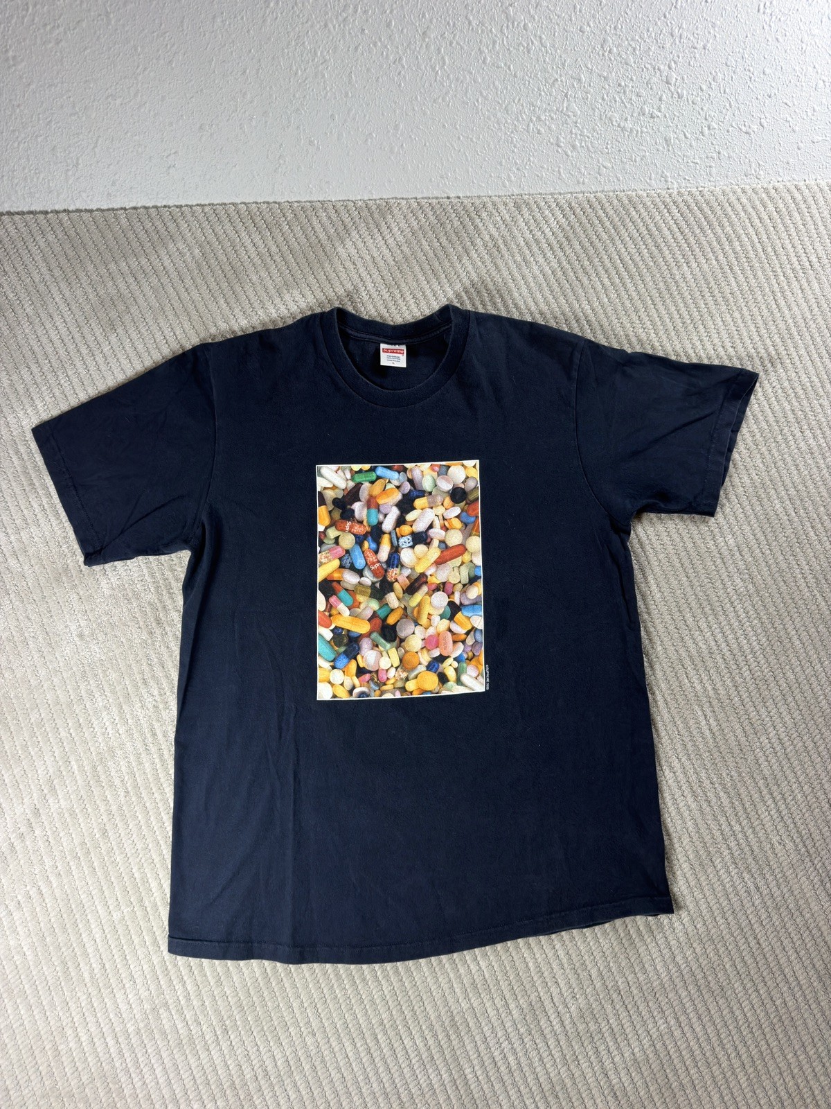 Supreme Pills Graphic T-Shirt Mens Large Black Pre-shrunk Crew Neck Pullover Tee
