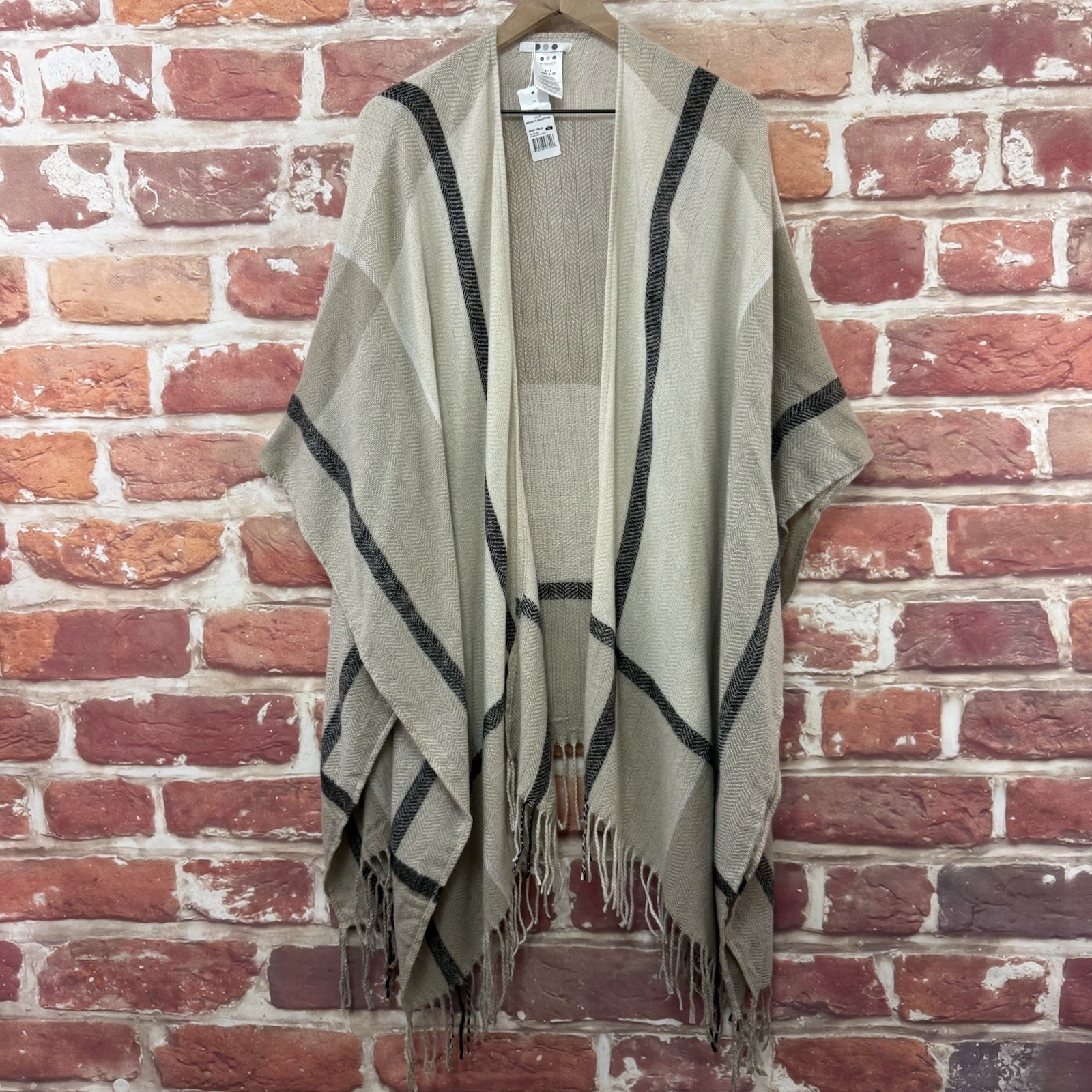 Three Dots Shawl Top Womens OS Plaid Multicolor Boho Armless Fringe Knit