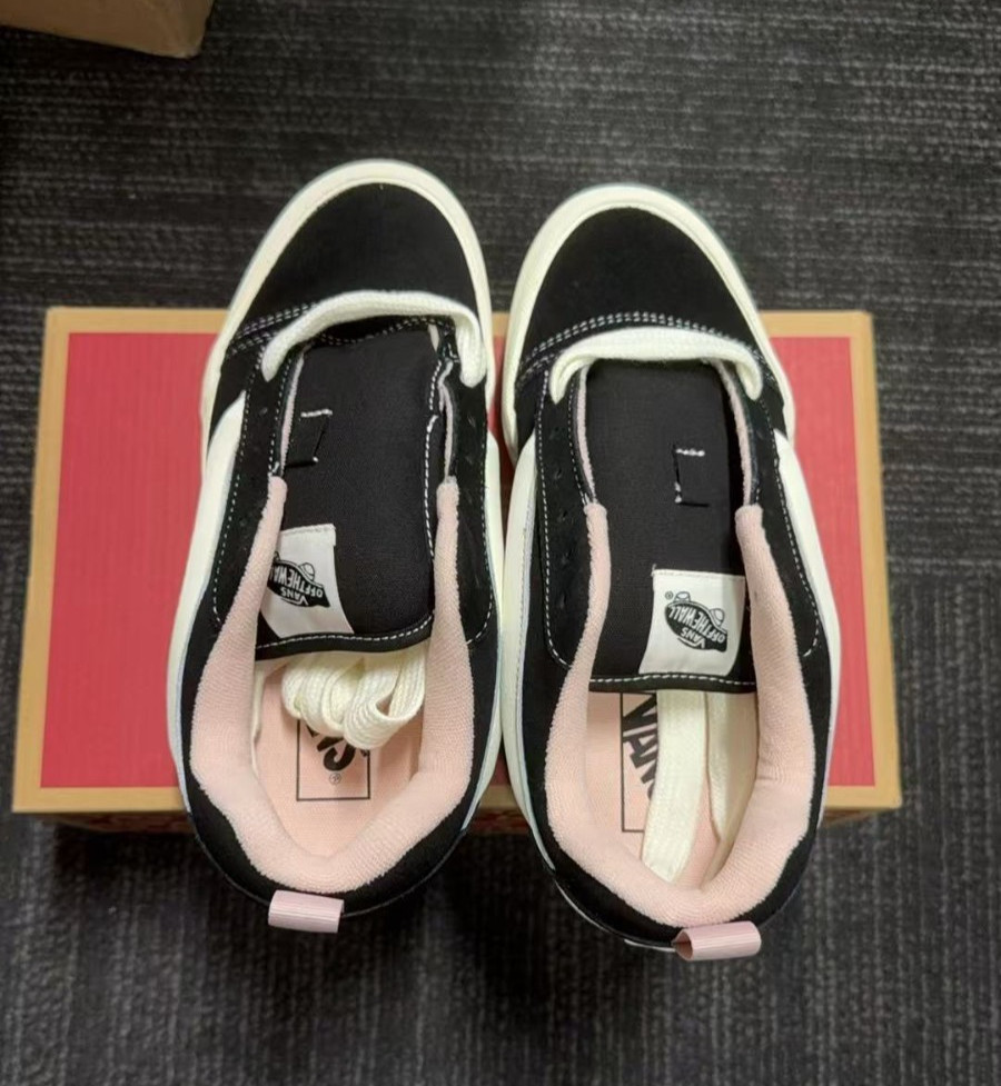 VANS Knu-Skool Black/Sepia Rose Suede Athletic Sneaker VN000E9XFMO Women’s 7.5