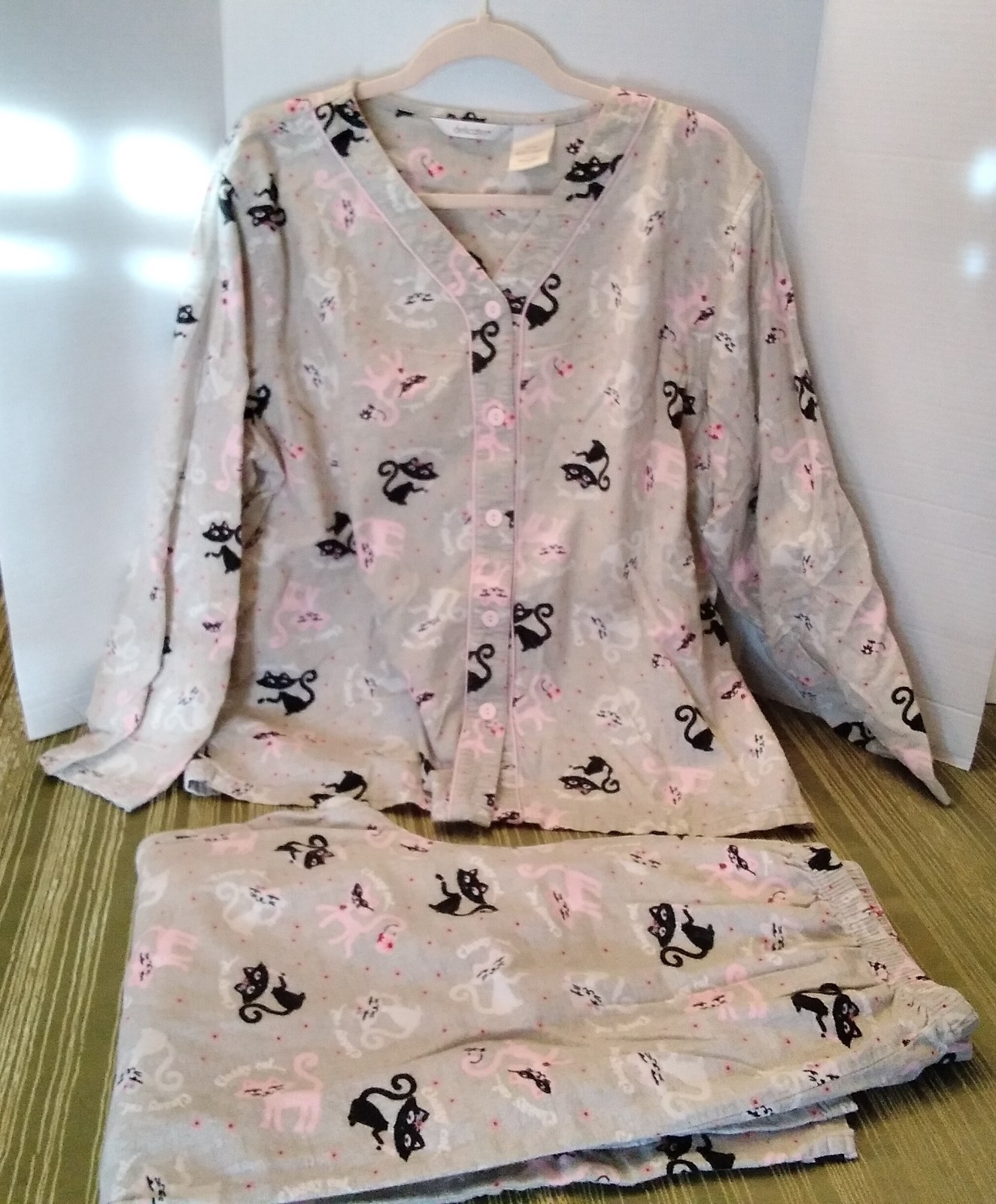 Womens Classy Cat Pajama  2 pc Set XL Gray 100% Cotton Sleepwear Kitty Flannel