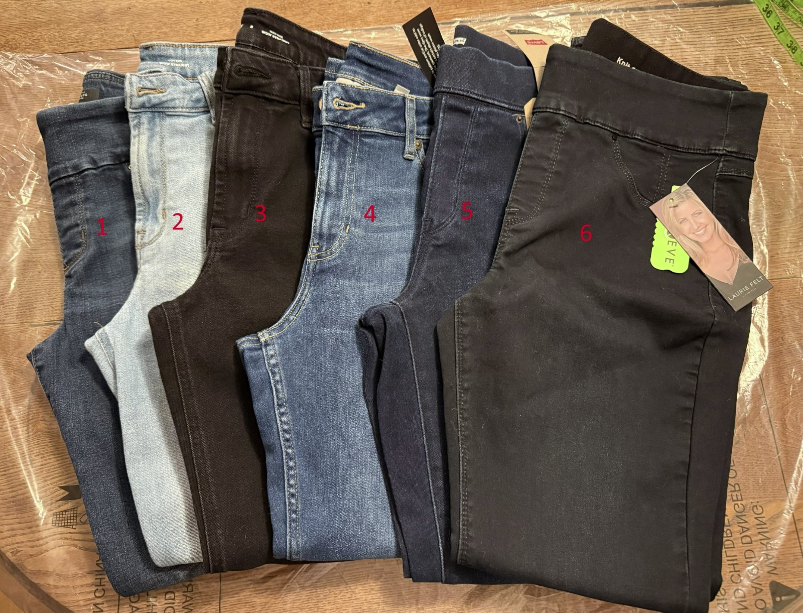 Assorted Lot of 6 Women\'s Jeans Jeggings