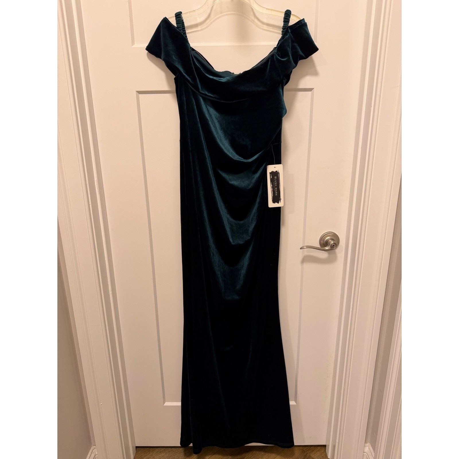 Blush Mark Emerald Green Velvet Off Shoulder Maxi Dress 0X NWT Formal Gown