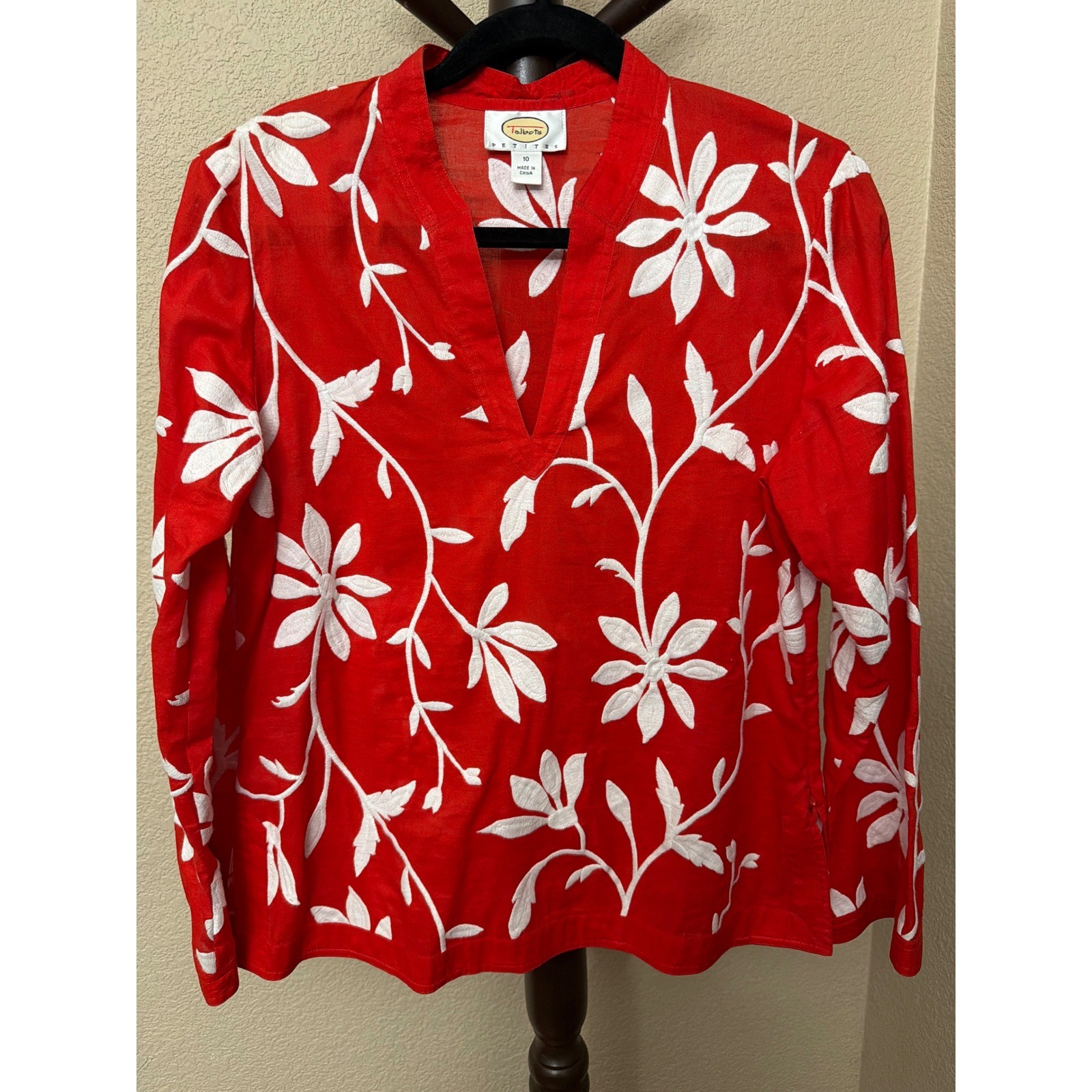 Talbots Petites Red Floral Embroidered Long Sleeve Blouse Top Size 10P