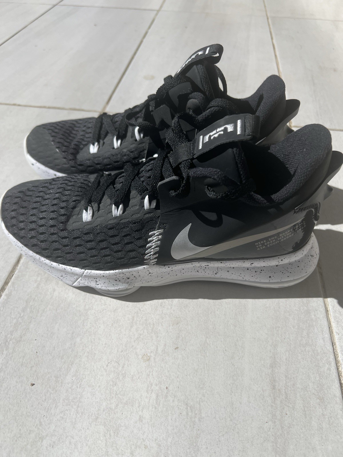 Size 11 - Nike LeBron Witness 5 Black Metallic Silver