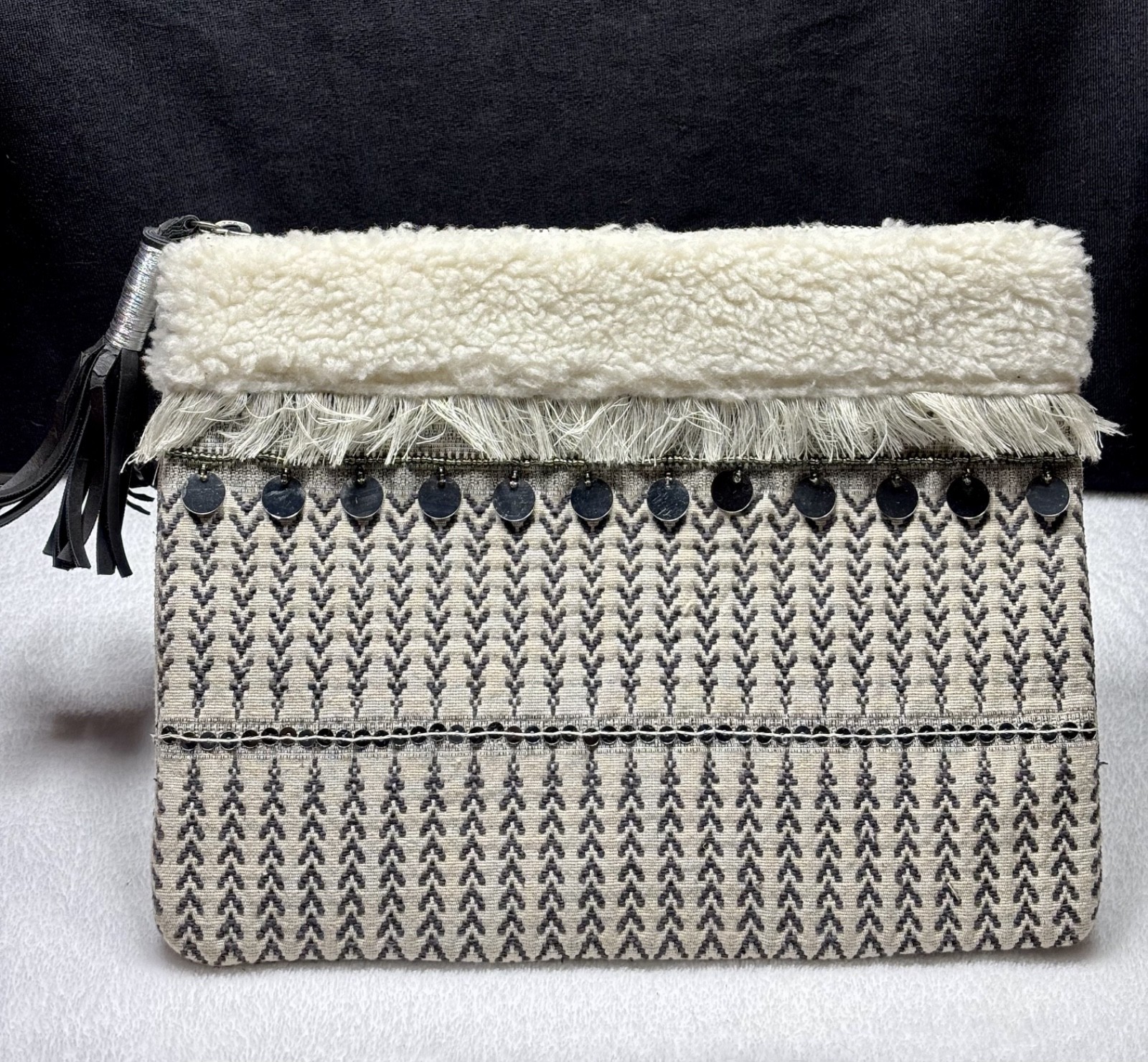 Mossimo Womens Clutch-Silver Sequin