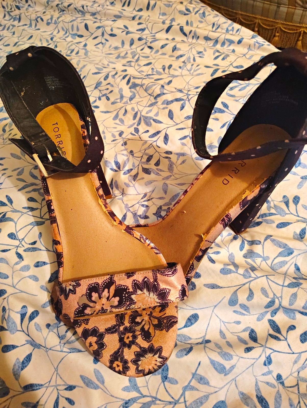 Torrid Women’s Size 11 Navy/Pink Floral Strappy Open Toe Ankle Strap Block Heels