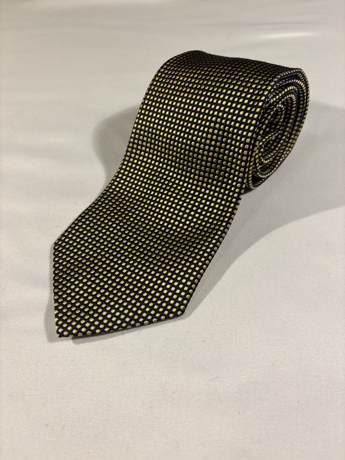 Classic Brooks Brothers 100% Silk Woven Tie - Navy / Gold Stripe - Hand Made USA