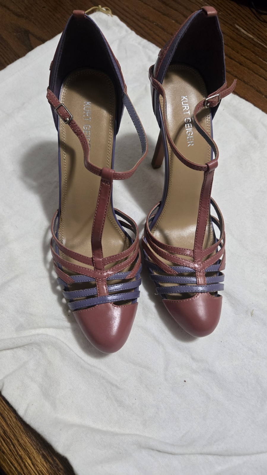 Vintage KURT GEIGER Caged T-Strap Stiletto Heels Size 41 US 10.5 11 Vero Cuoio