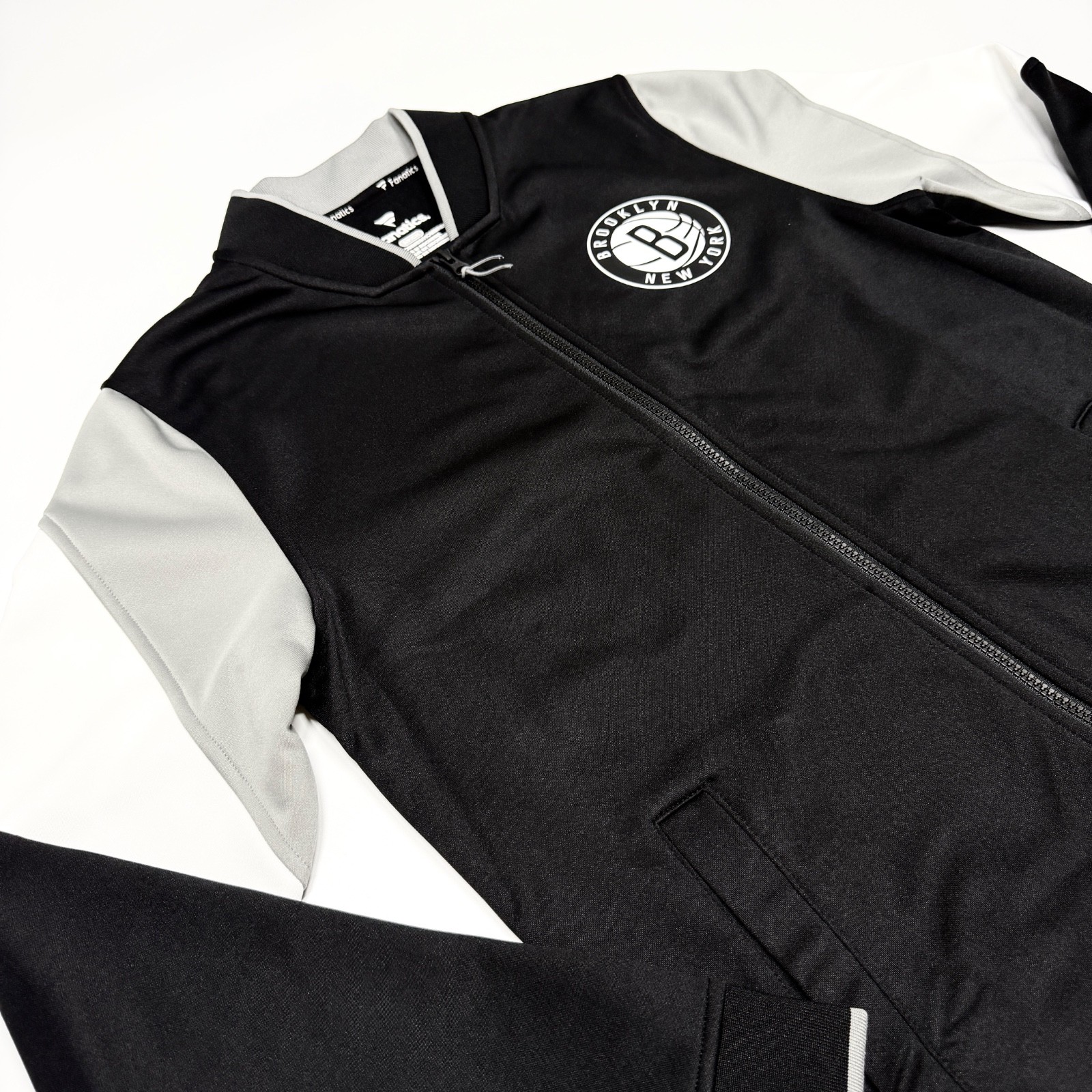 NWT Men\'s Fanatics NBA Brooklyn Nets Black Training Track Varsity Jacket LARGE