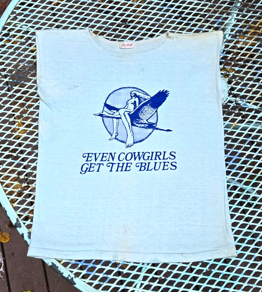 True Vintage 1970s Only Cowgirls Get The Blues Baby Tee Shirt Tom Robbins Rare