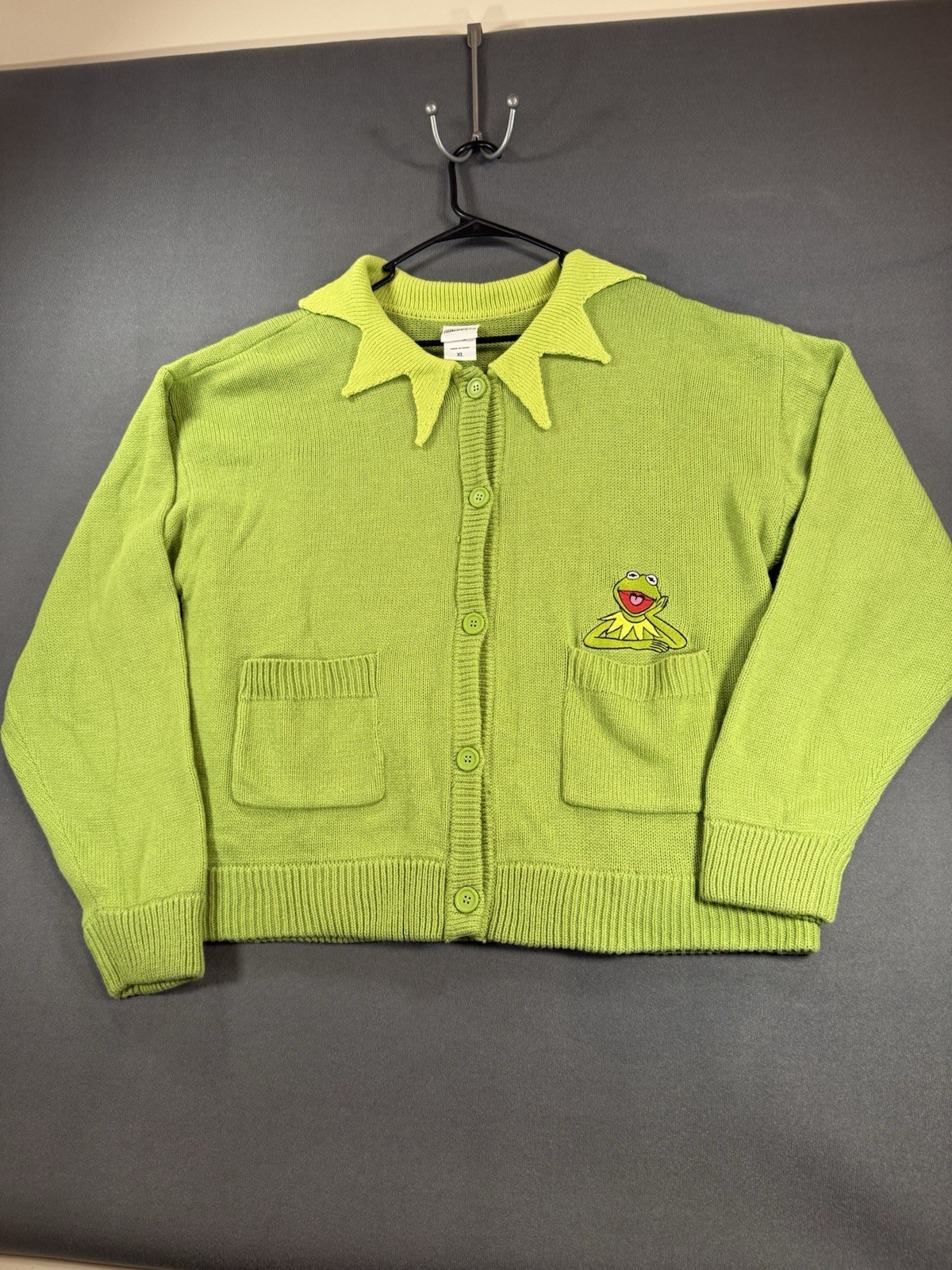 Disney The Muppets Kermit the Frog Green Knit Cardigan Sweater XL Pockets