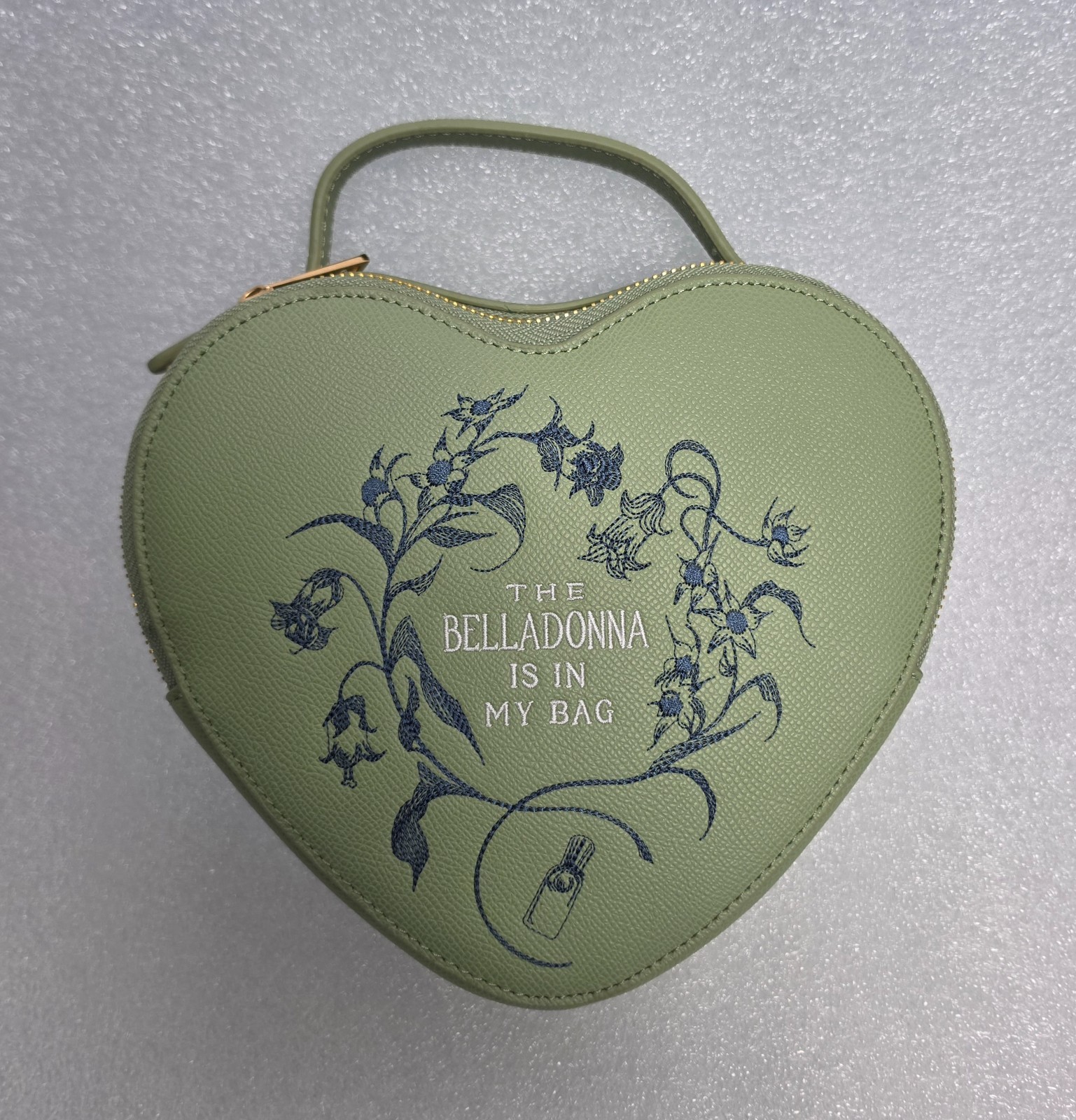 Practical Magic Belladonna Heart Crossbody Bag Warner Bros Studio Tour NEW