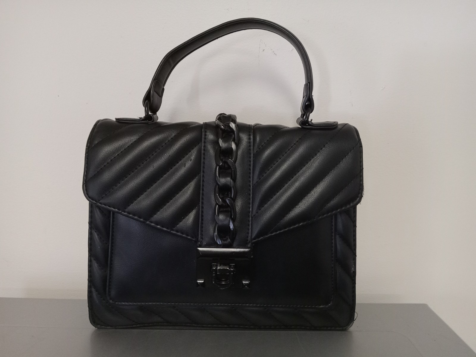 ALDO Jerilini Top Handle Bag Black Quilted/ Chain Gothic/ Grunge Flip Lock