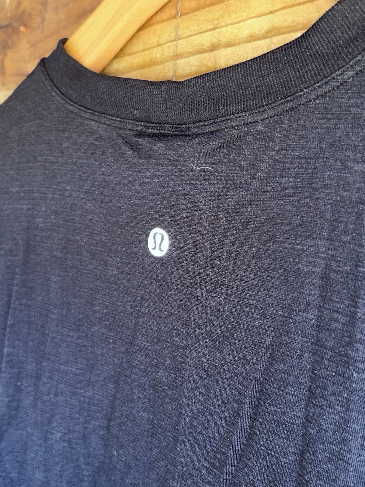women\'s Lululemon Swiftly Tech Long Sleeve Shirt 6