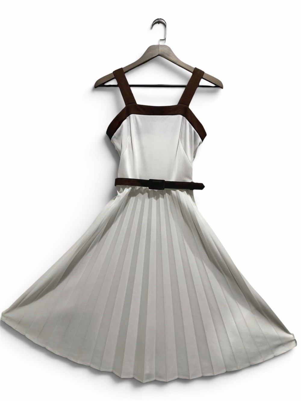 Vintage 70s White Brown Pleated Tennis Spectator Dress Claudie Amos S