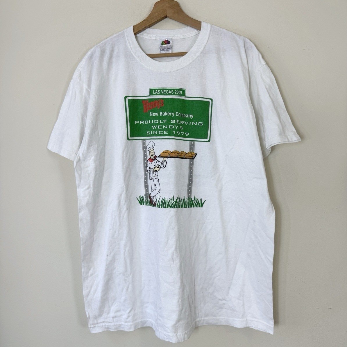 Vintage Y2k Wendy\'s Bakery Fast Food Burger Snack White Tee Shirt - XL