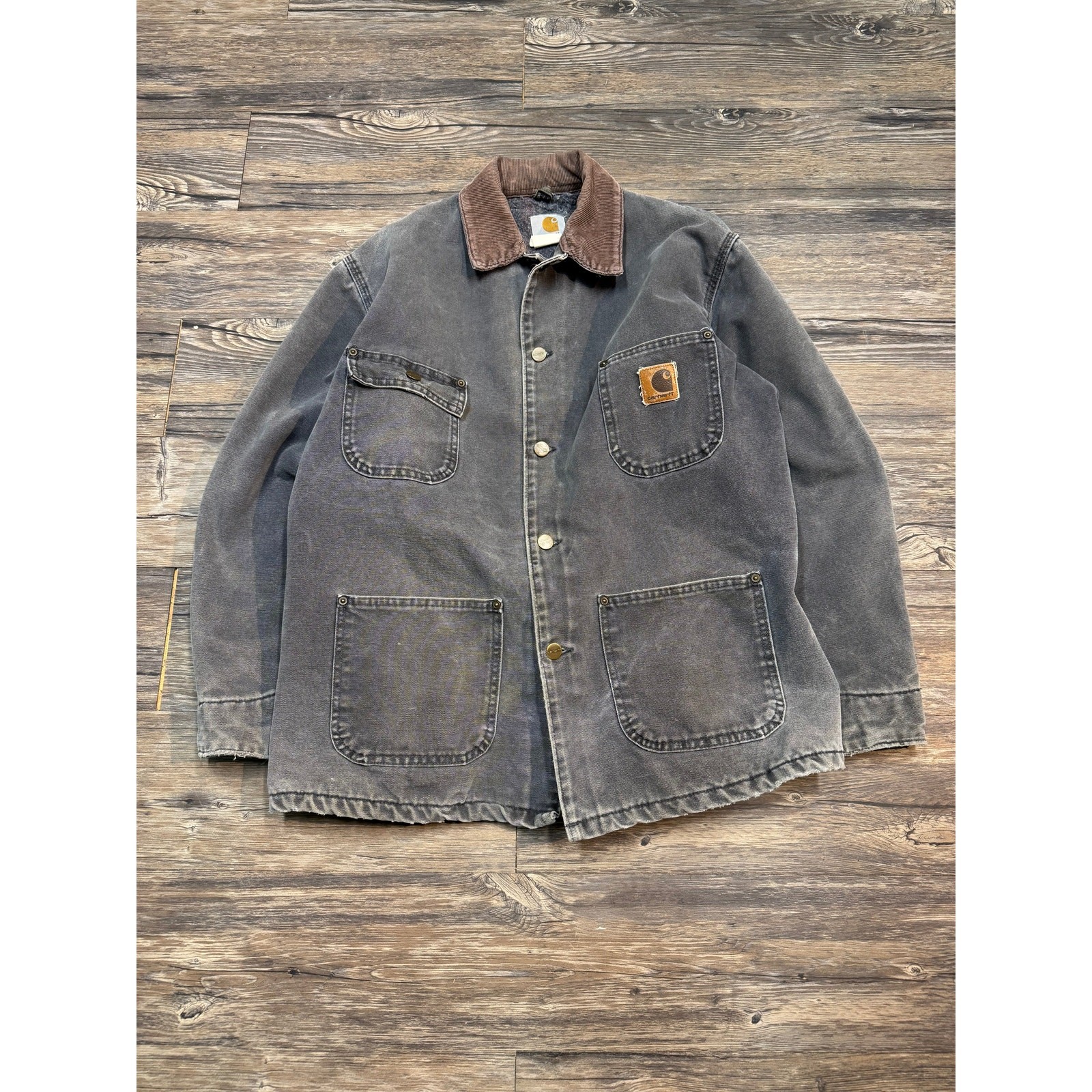VINTAGE CARHARTT DISTRESSED CHORE JACKET (XL)