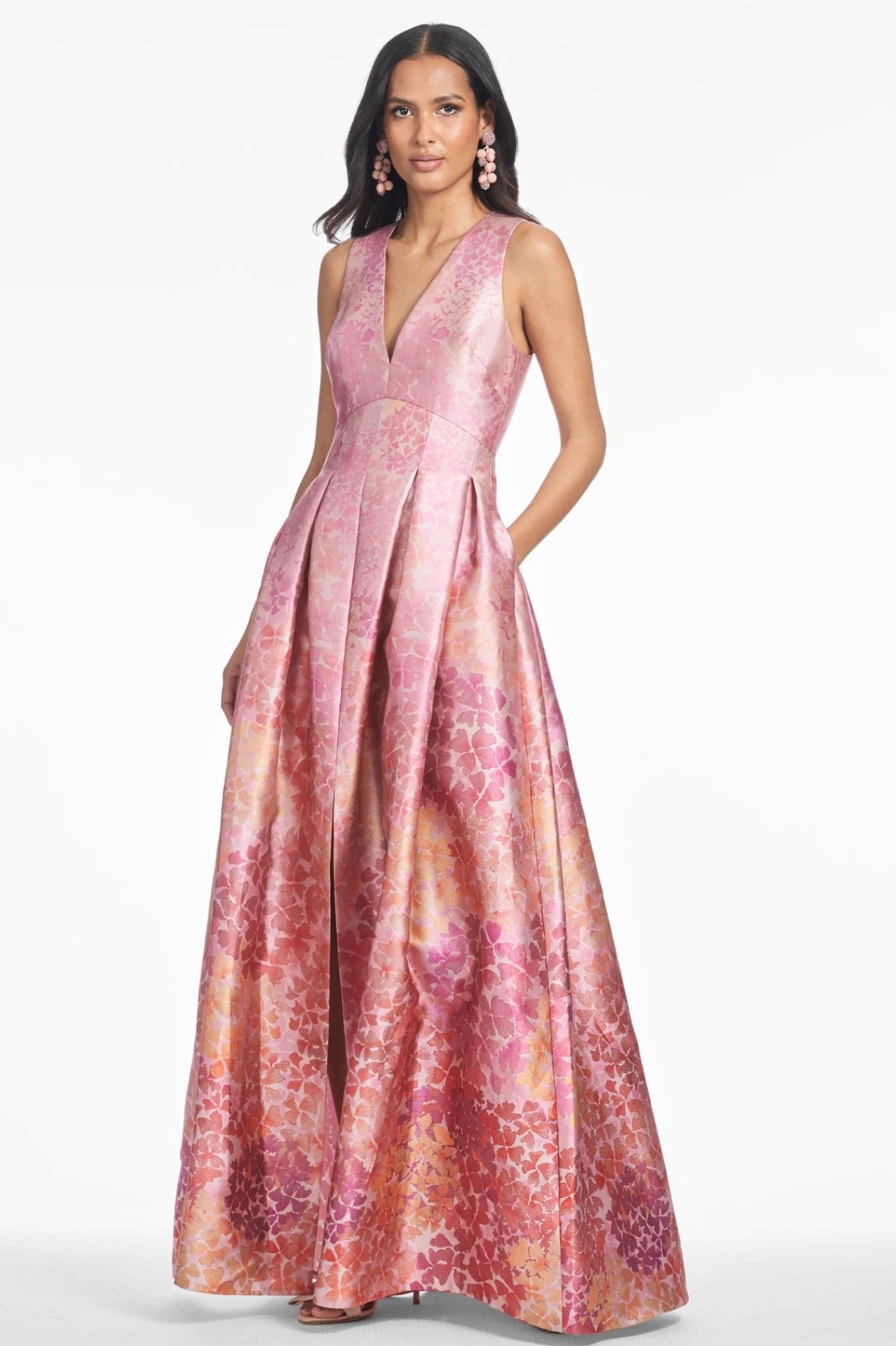 NWT Sachin & Babi Brooke Gown Size 6 Light Sunset Hydrangea Floral Ball Gown
