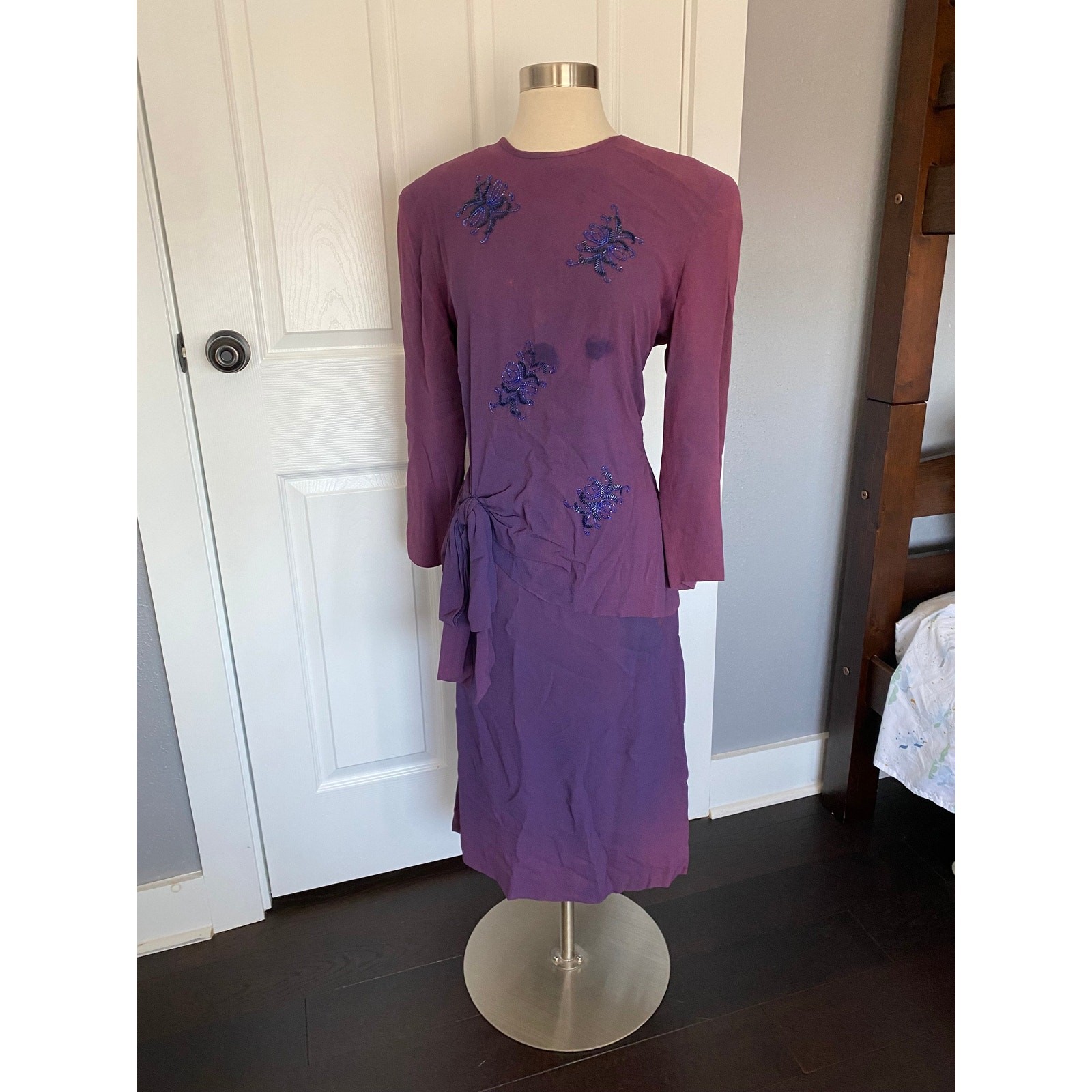 Vintage 1940’s purple crepe 2 piece dress with beading, size medium