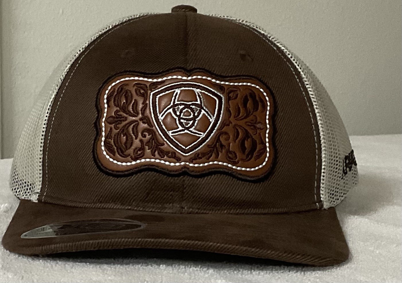 ariat hat snapback with brown logo patch