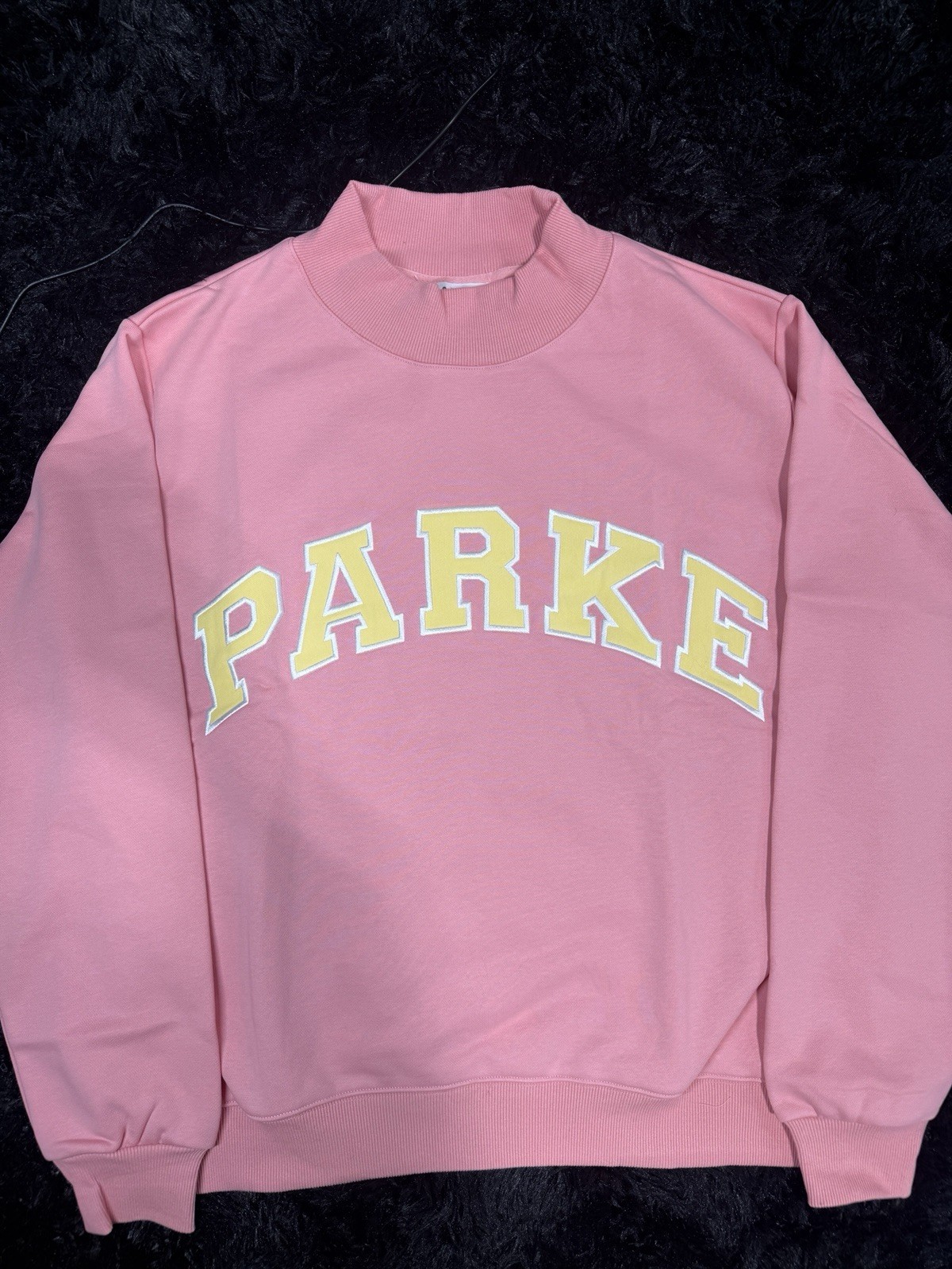 Parke Women’s Varsity Mockneck Sweatshirt Conch + Peel in S/M